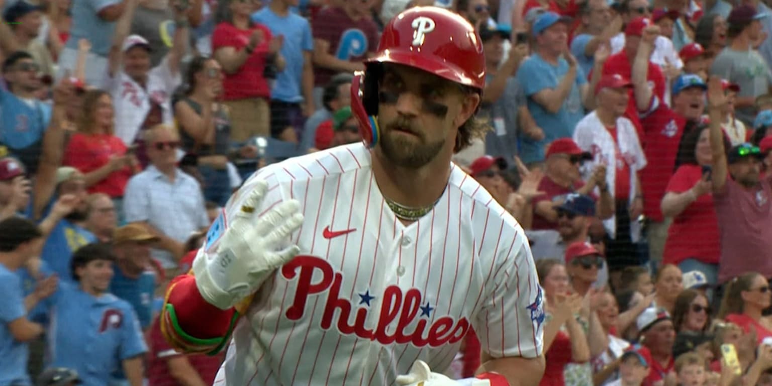 Bryce Harper’s renewed standard of excellence turns heads in Philadelphia