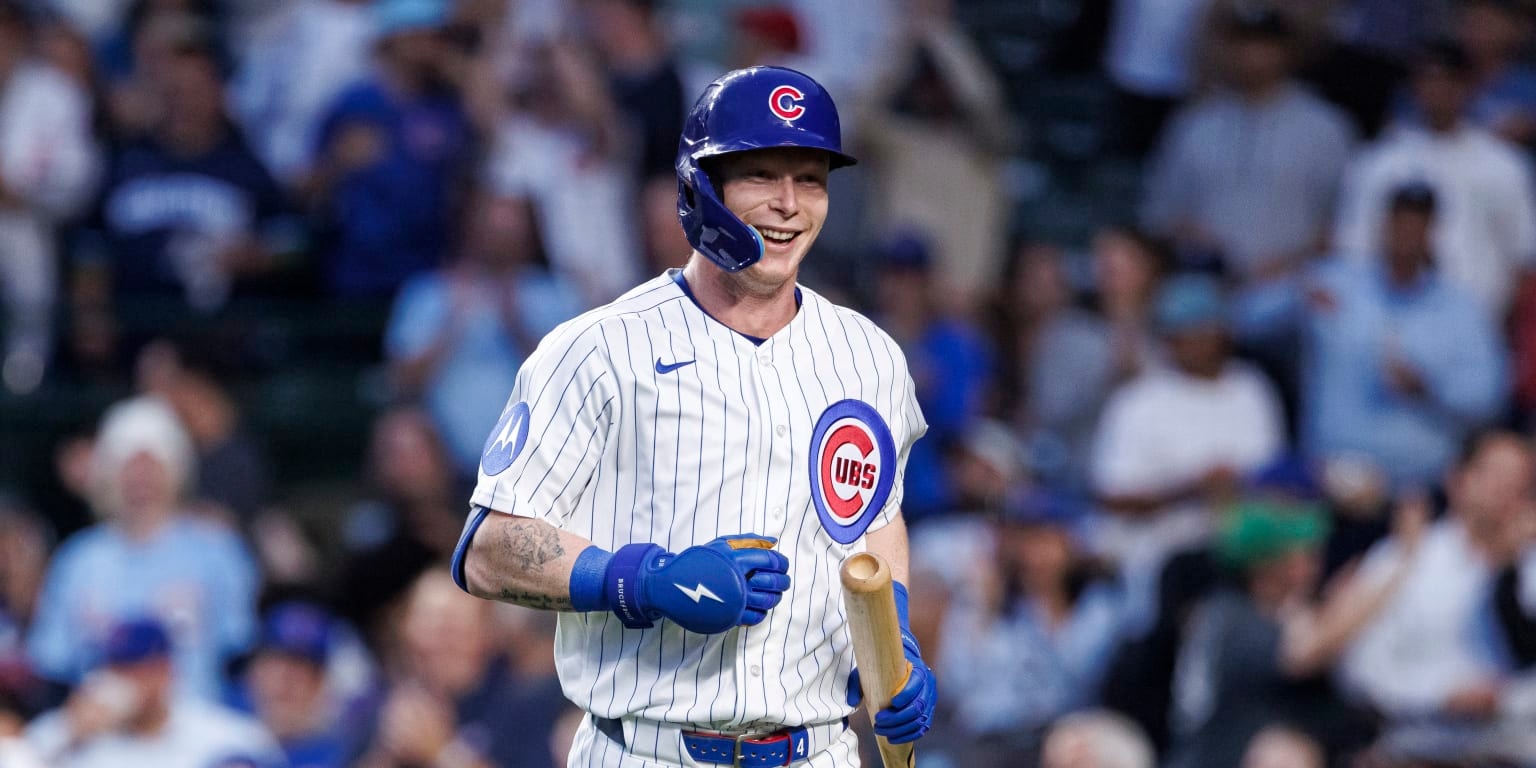 Pete Crow-Armstrong’s homer over the foul pole stands after review, extending his streak