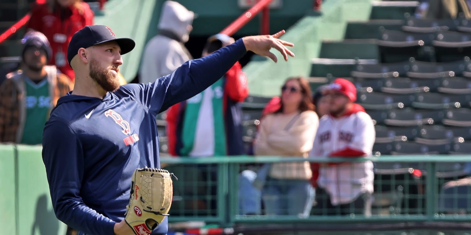 Breslow disputes darker update on Crochet’s lat strain, says left-hander is progressing