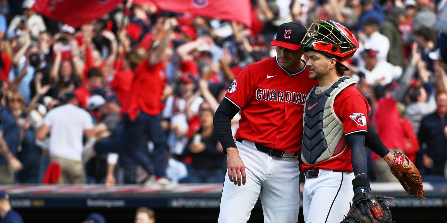 Cade Smith nails four straight outs, Guardians hold on for 3-2 win in Game 3 of the ALCS