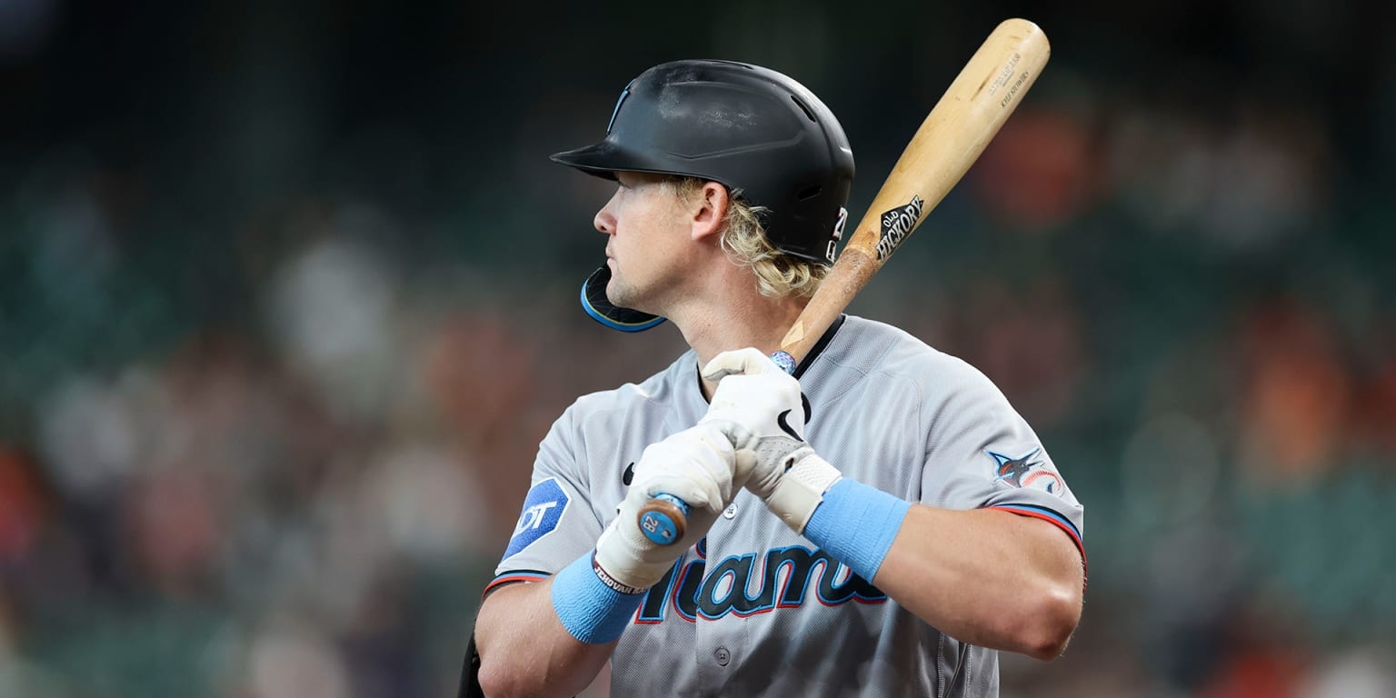 Marlins place Kyle Stowers on 10-day injured list with left hamstring strain, recall Graham Pauley