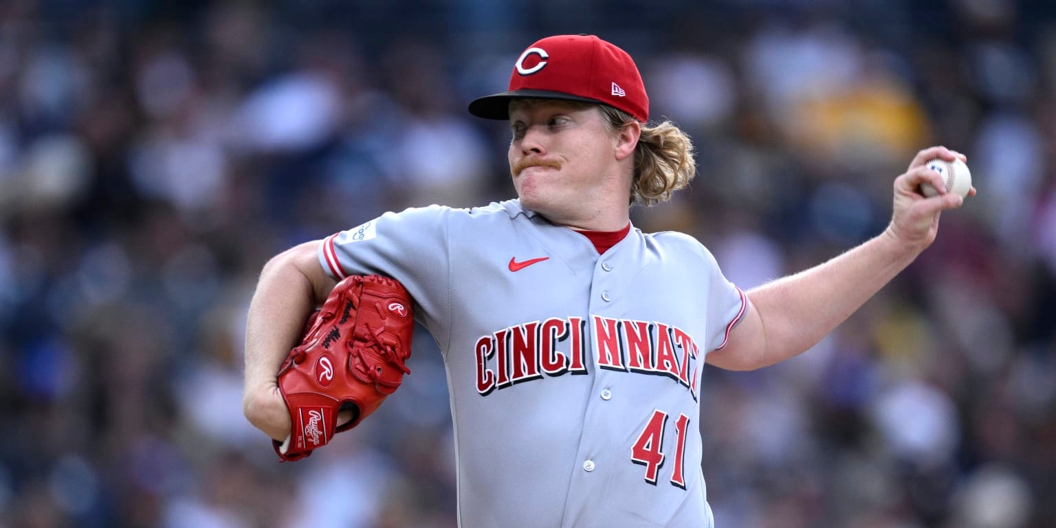 Reds lose lead in seventh, Padres spoil Andrew Abbott’s strong outing