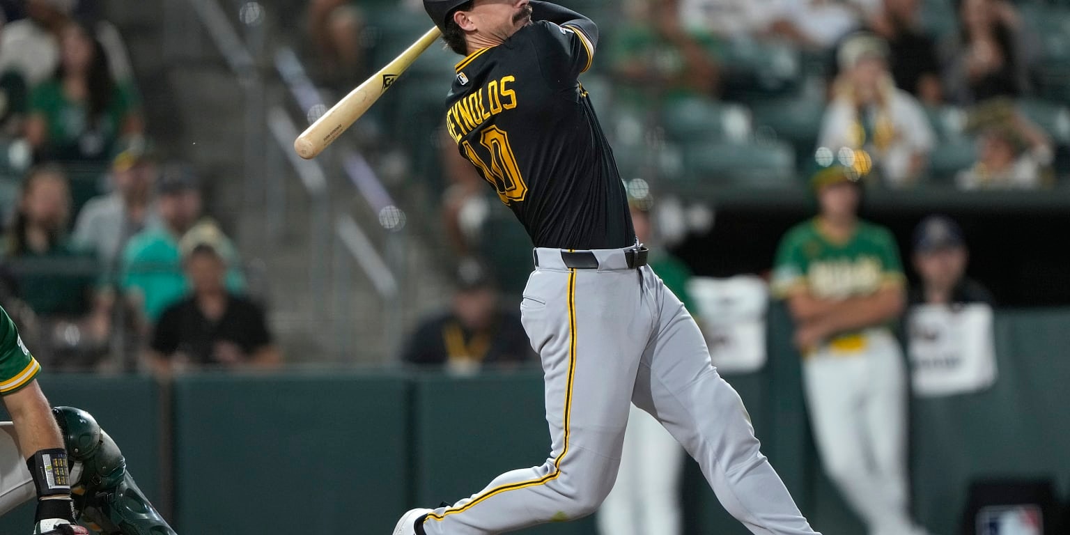 Reynolds drives two more, Lowe’s go-ahead homer helps Pirates beat the Athletics