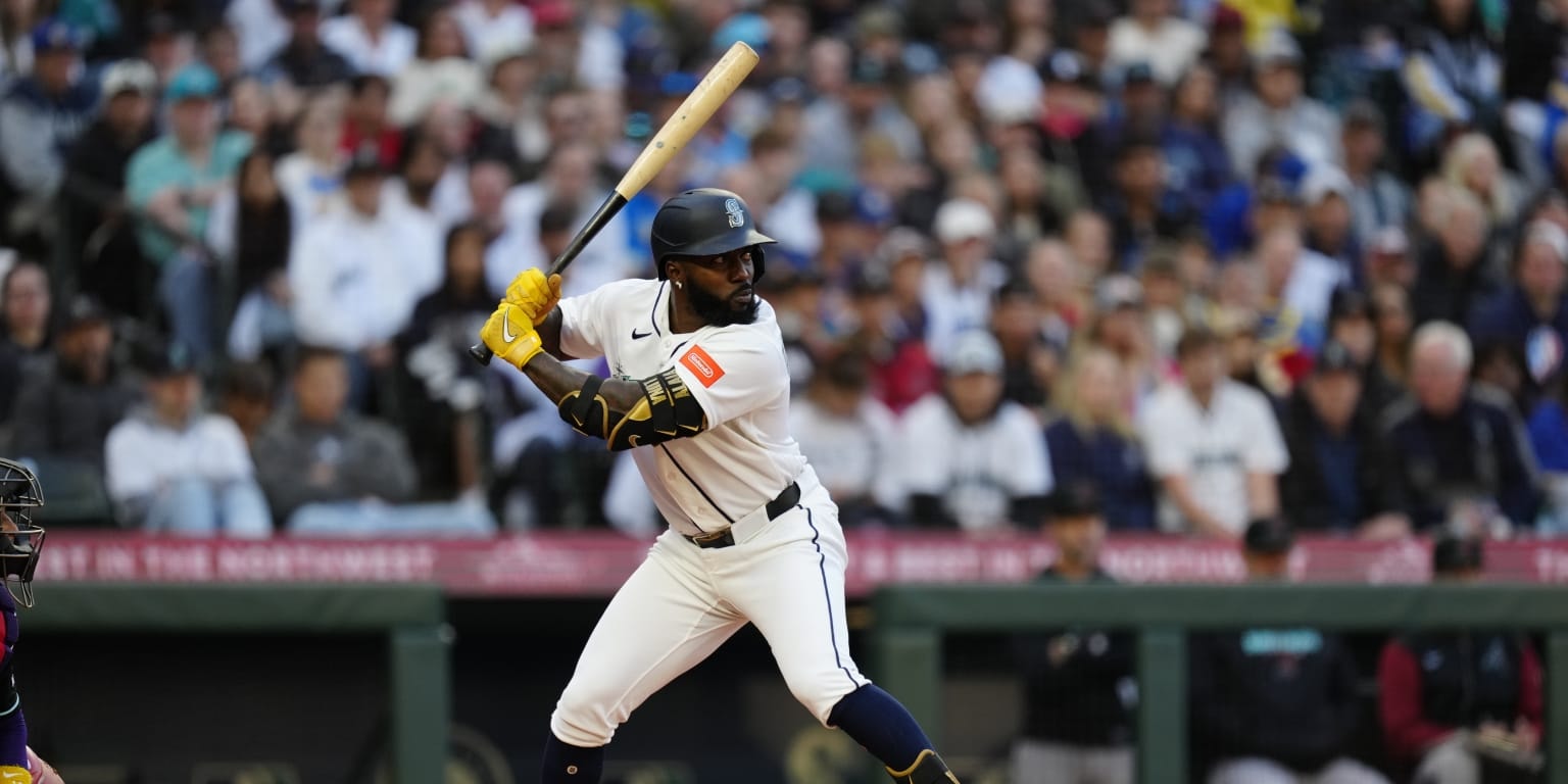 Mariners activate Randy Arozarena after hamstring strain, option Connor Joe to Triple-A