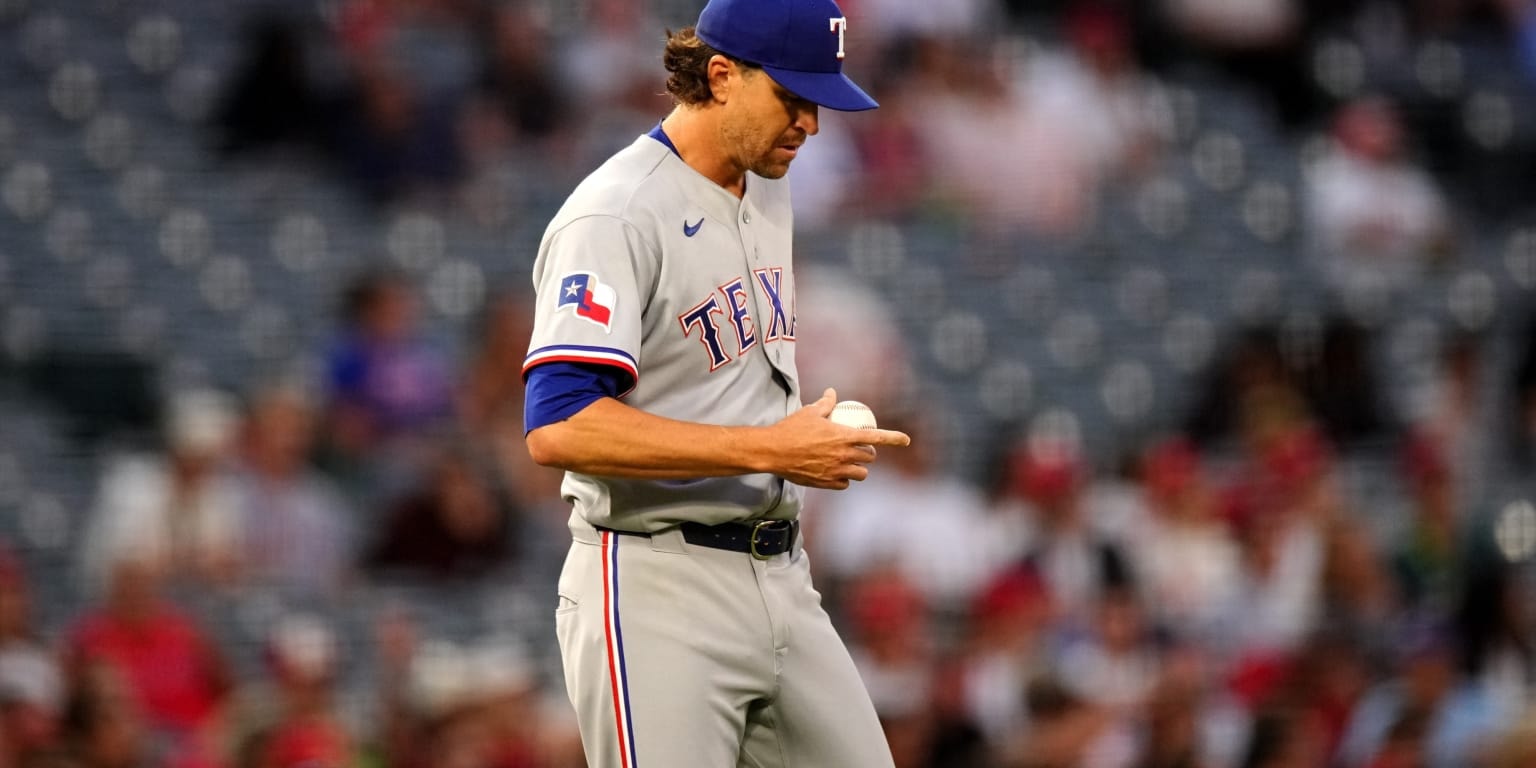 deGrom leaves Rangers start vs. Angels after two innings with right triceps fatigue
