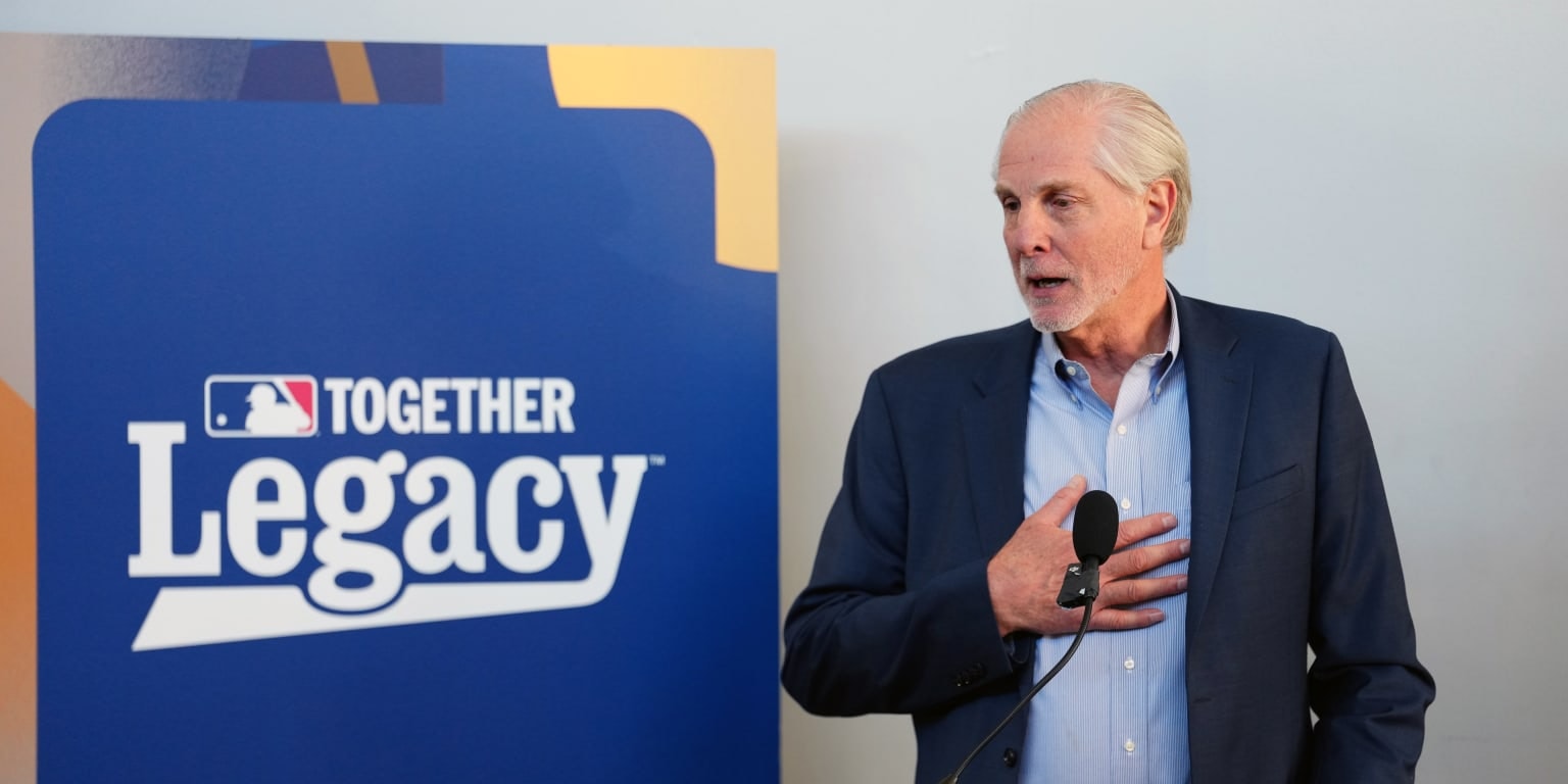 Dodgers COO Bob Wolfe to retire at end of 2026 after 14 years with club
