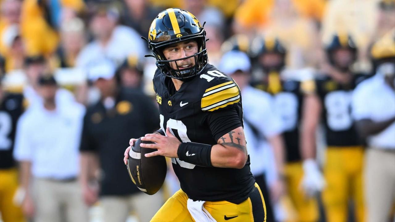 With Hank Brown sidelined, Iowa turns to Jeremy Hecklinski for road showdown at Washington