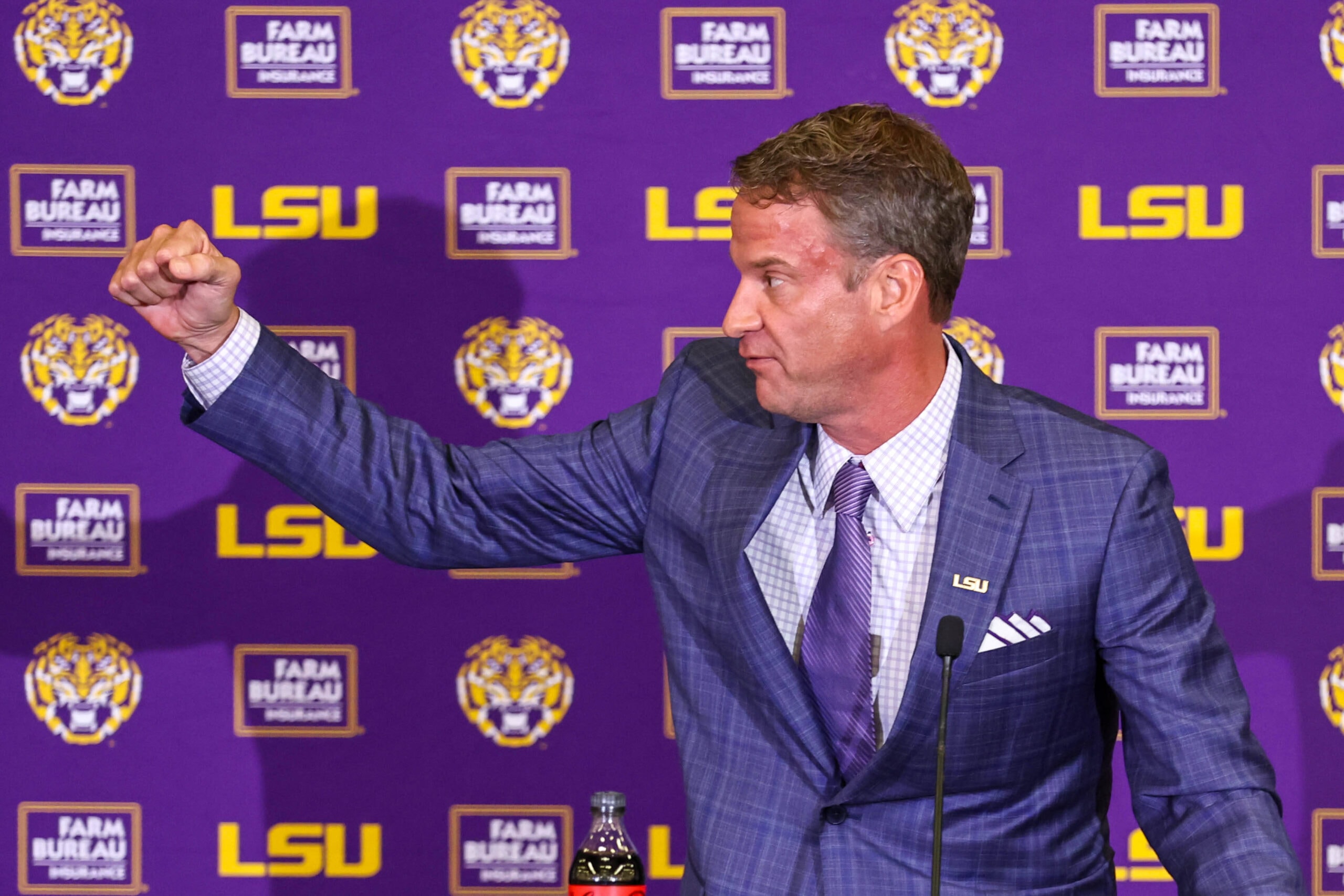 Lane Kiffin is still pressing LSU to finish the job on the offensive line