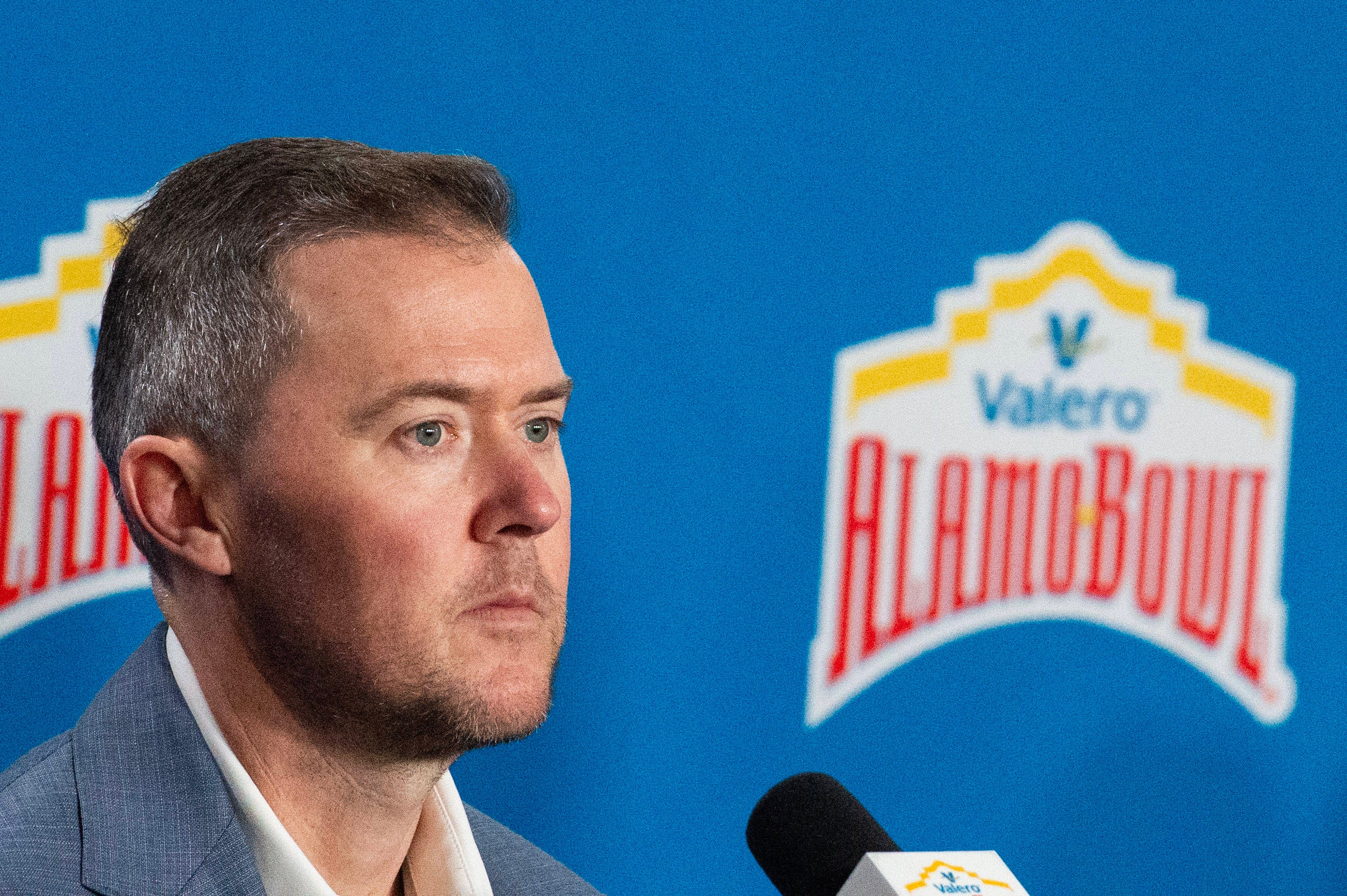 Lincoln Riley’s postgame message to USC players after Memorial Coliseum win reflects higher standard