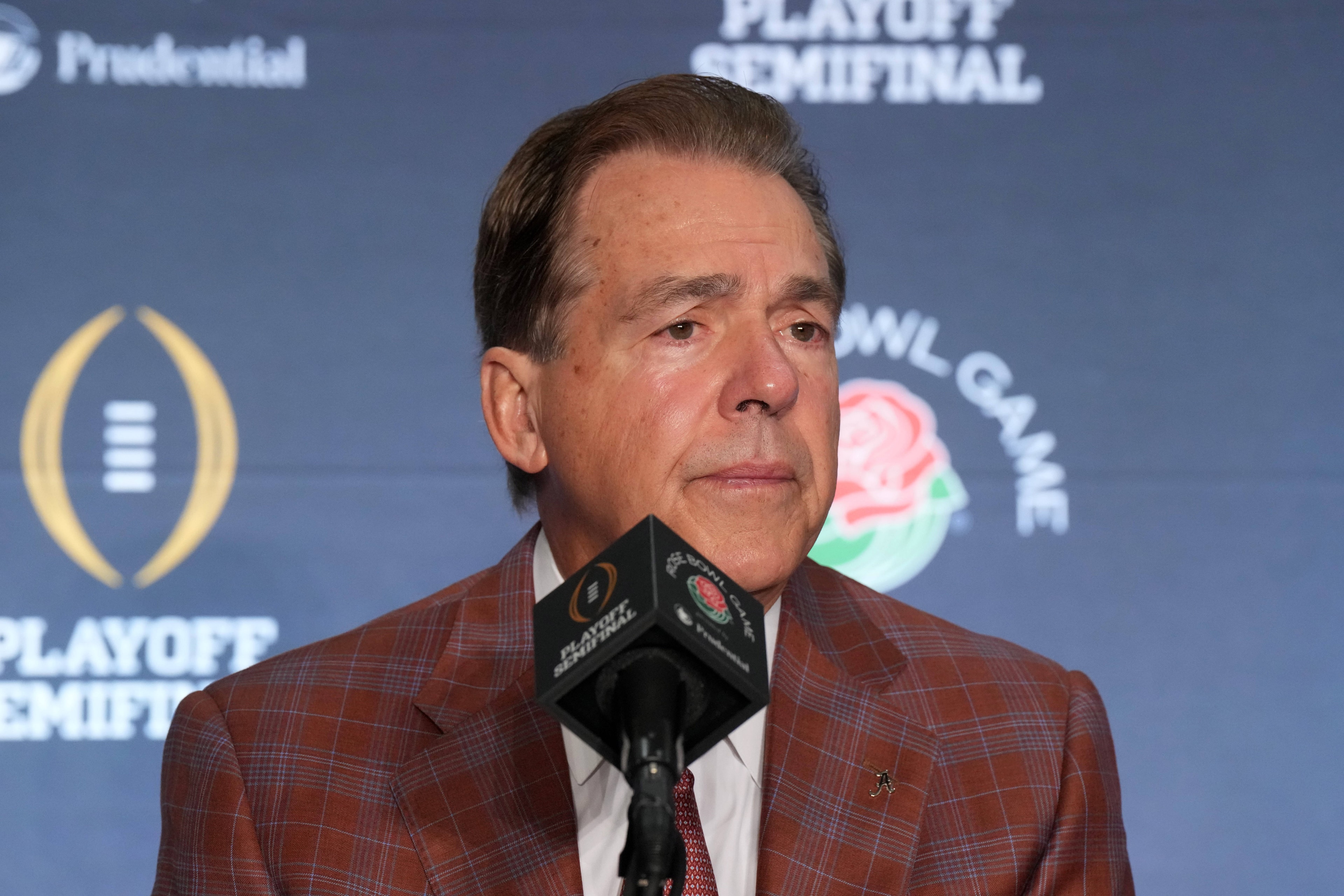Nick Saban explains why “you can’t get people” in football, after Lane Kiffin’s LSU comments