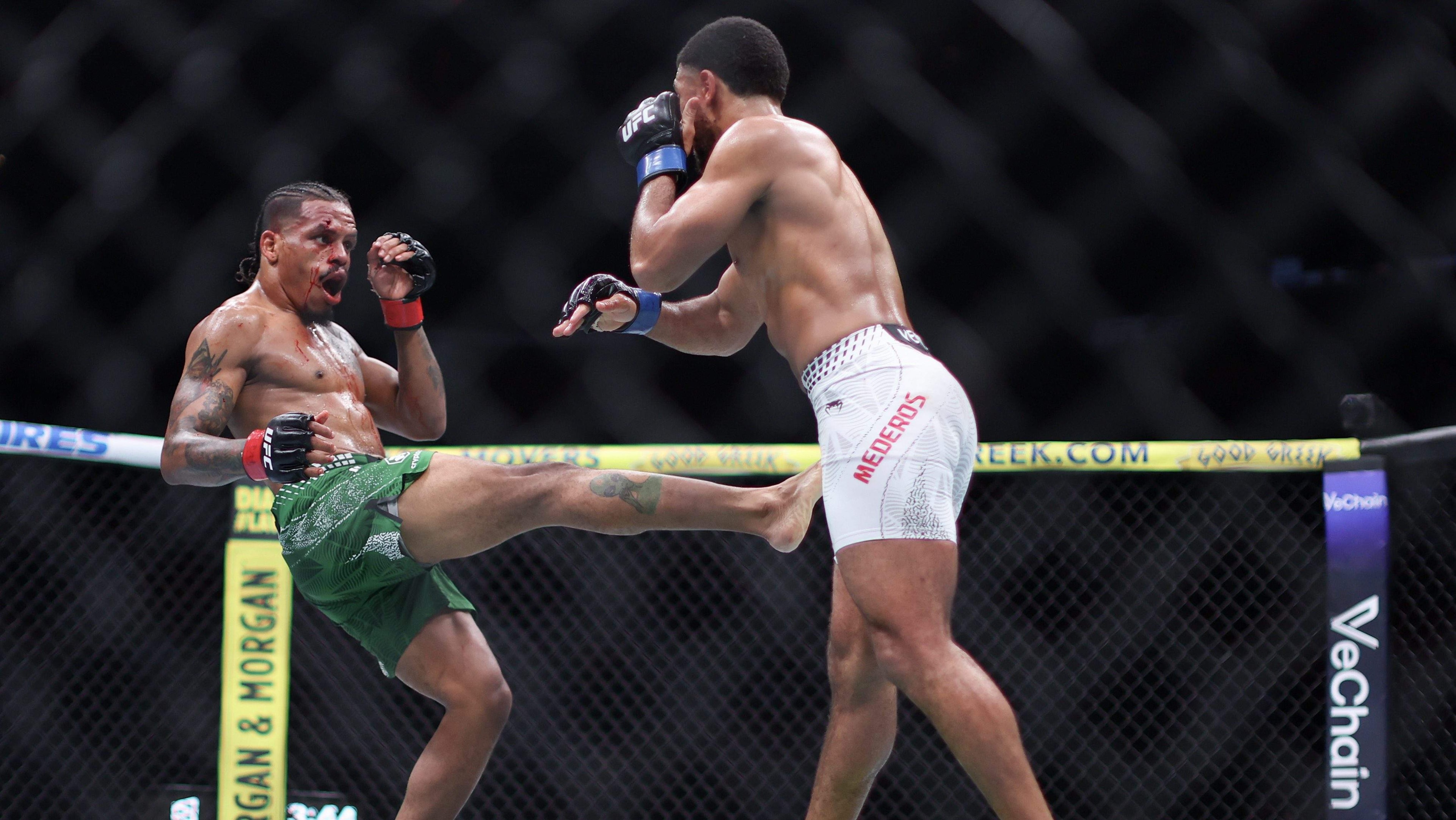 Chris Padilla turns arm-triangle finish into a callout for Jim Miller