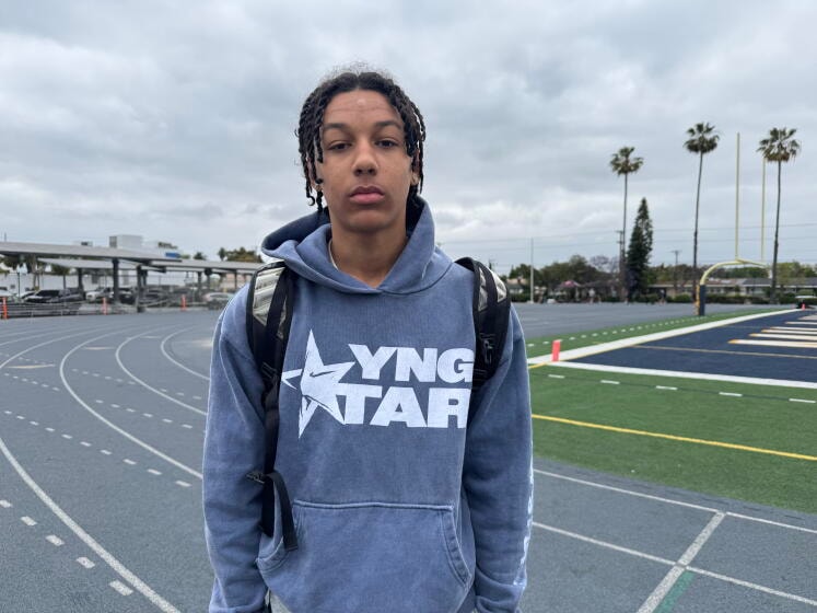 Palos Verdes and Sierra Canyon grind out wins over Florida opponents in prep action