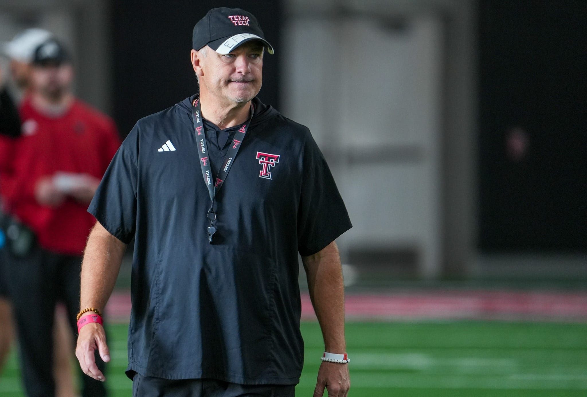 Texas Tech coach Joey McGuire uses home-opener contrast to push “no excuses” message toward his team
