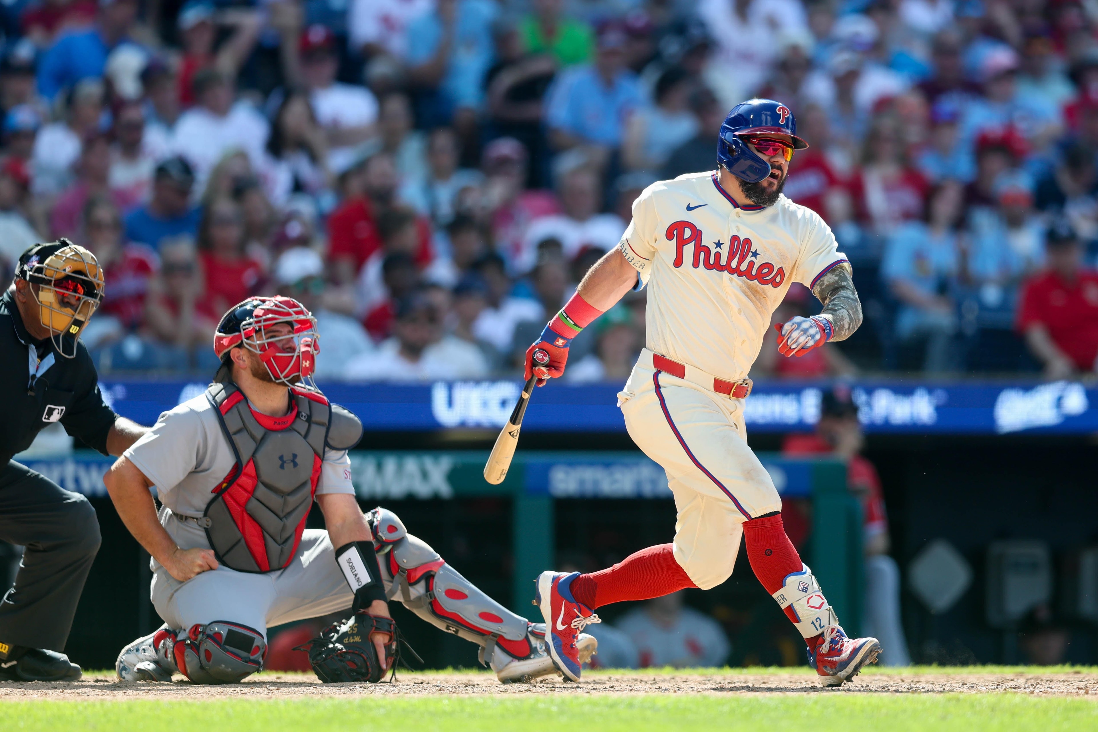 Phillies rally past Cardinals, ending a late scare with a 6-4 win