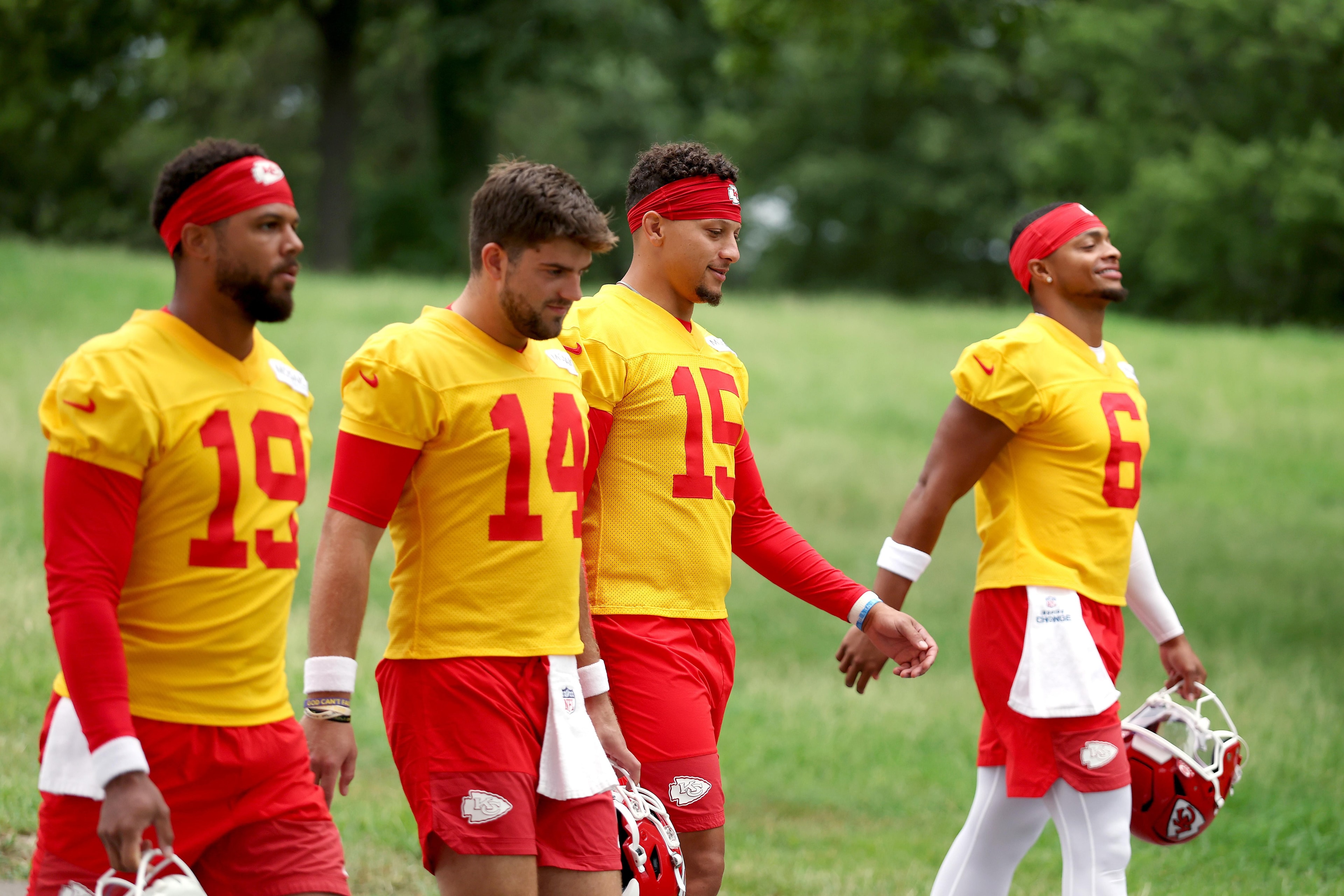 Chiefs’ QB3 competition adds a layer of intrigue as they prepare for Rams