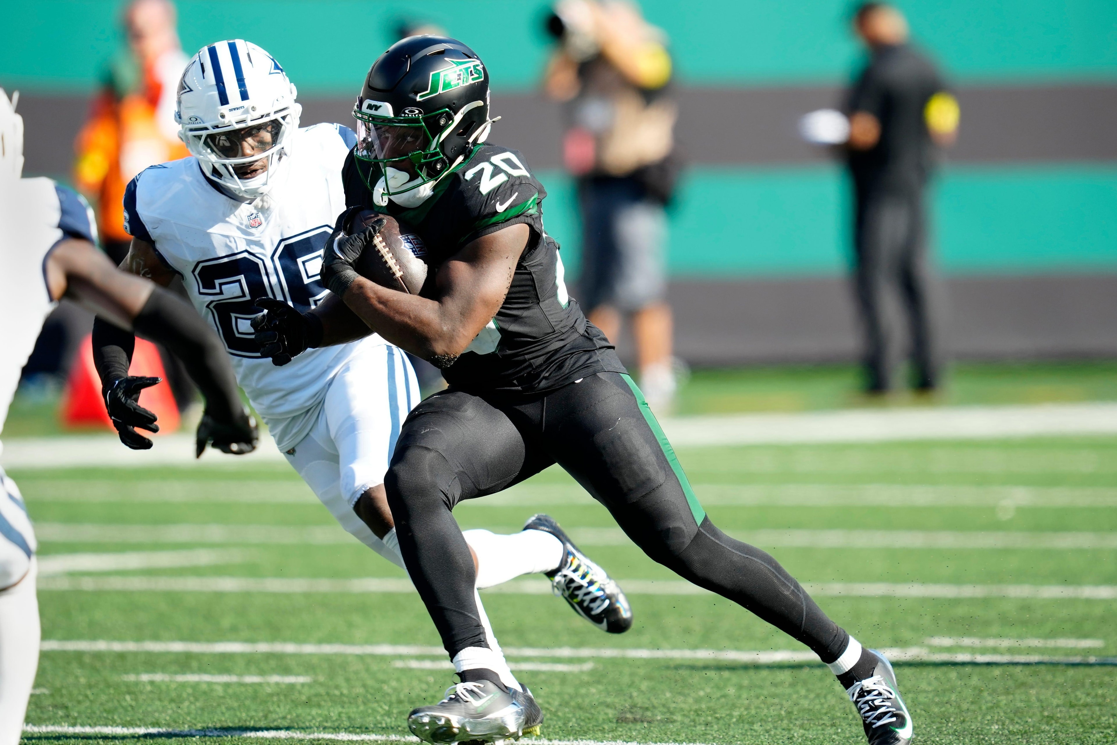Jets say Breece Hall is expected to be ready for Week 1 after minor groin issue