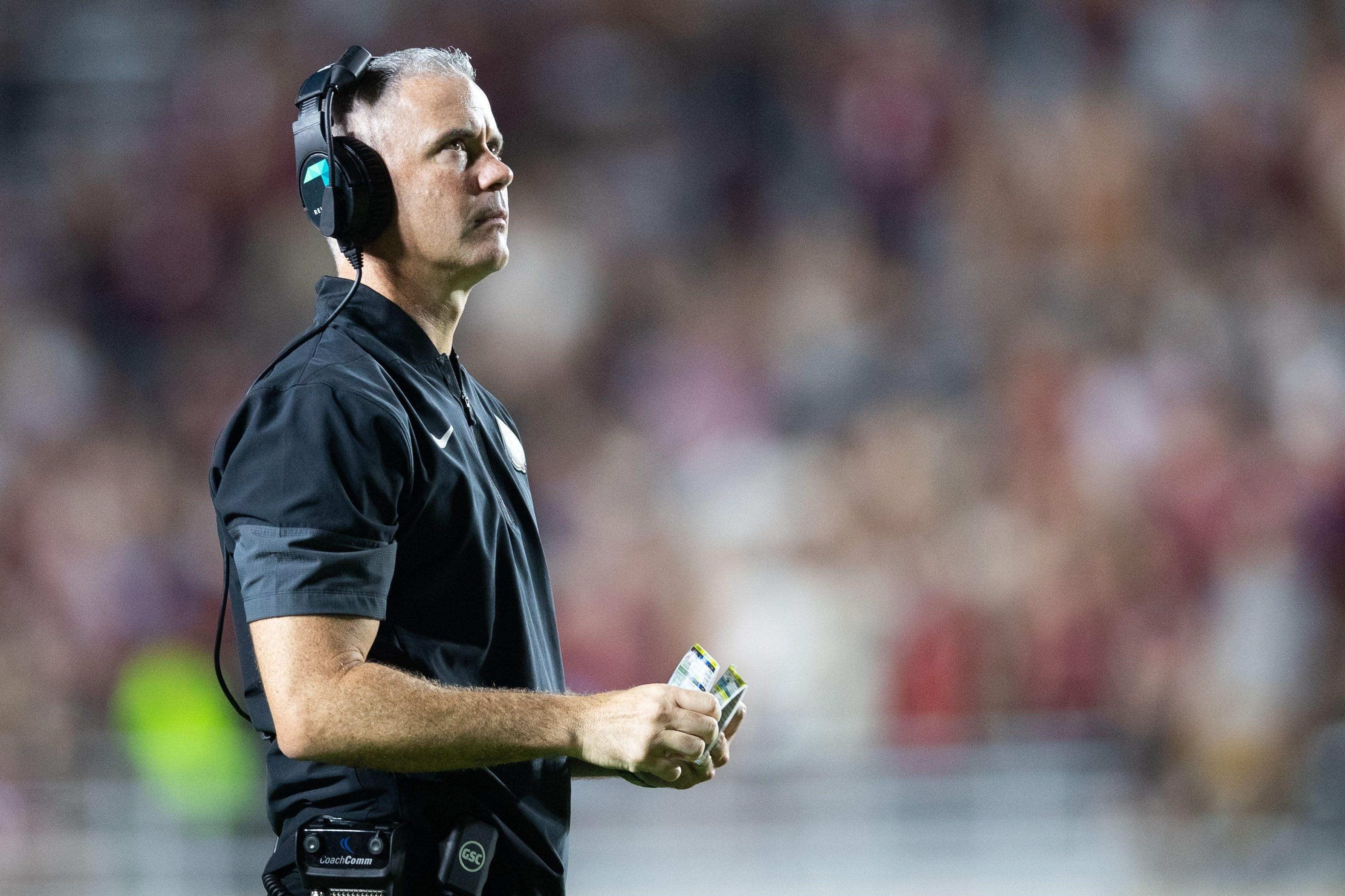 Florida State’s early boos and stagnant follow-ups leave more questions than answers in season opener