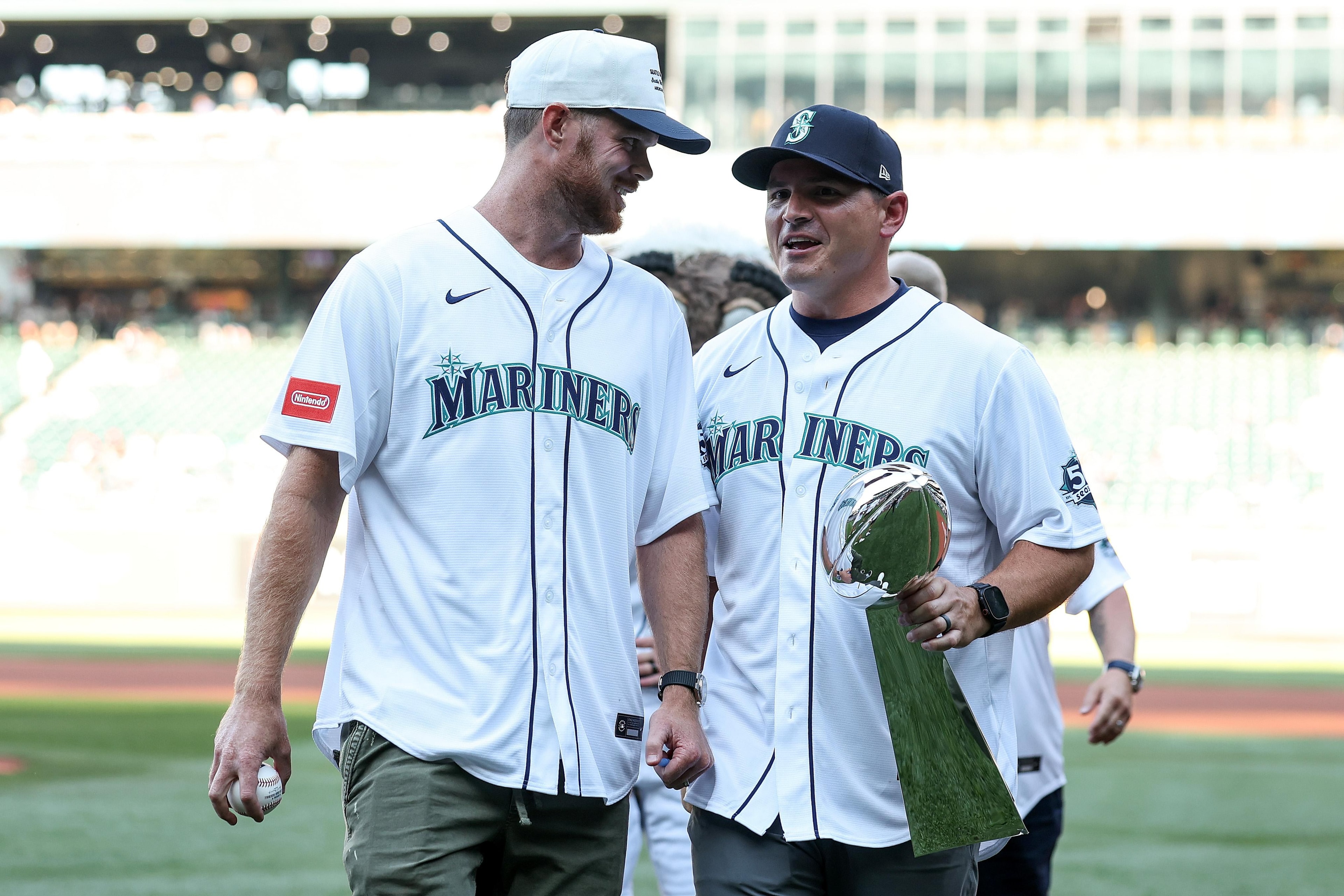 What Seahawks “run it forward” can borrow from the Mariners and Brewers, according to Yahoo Sports
