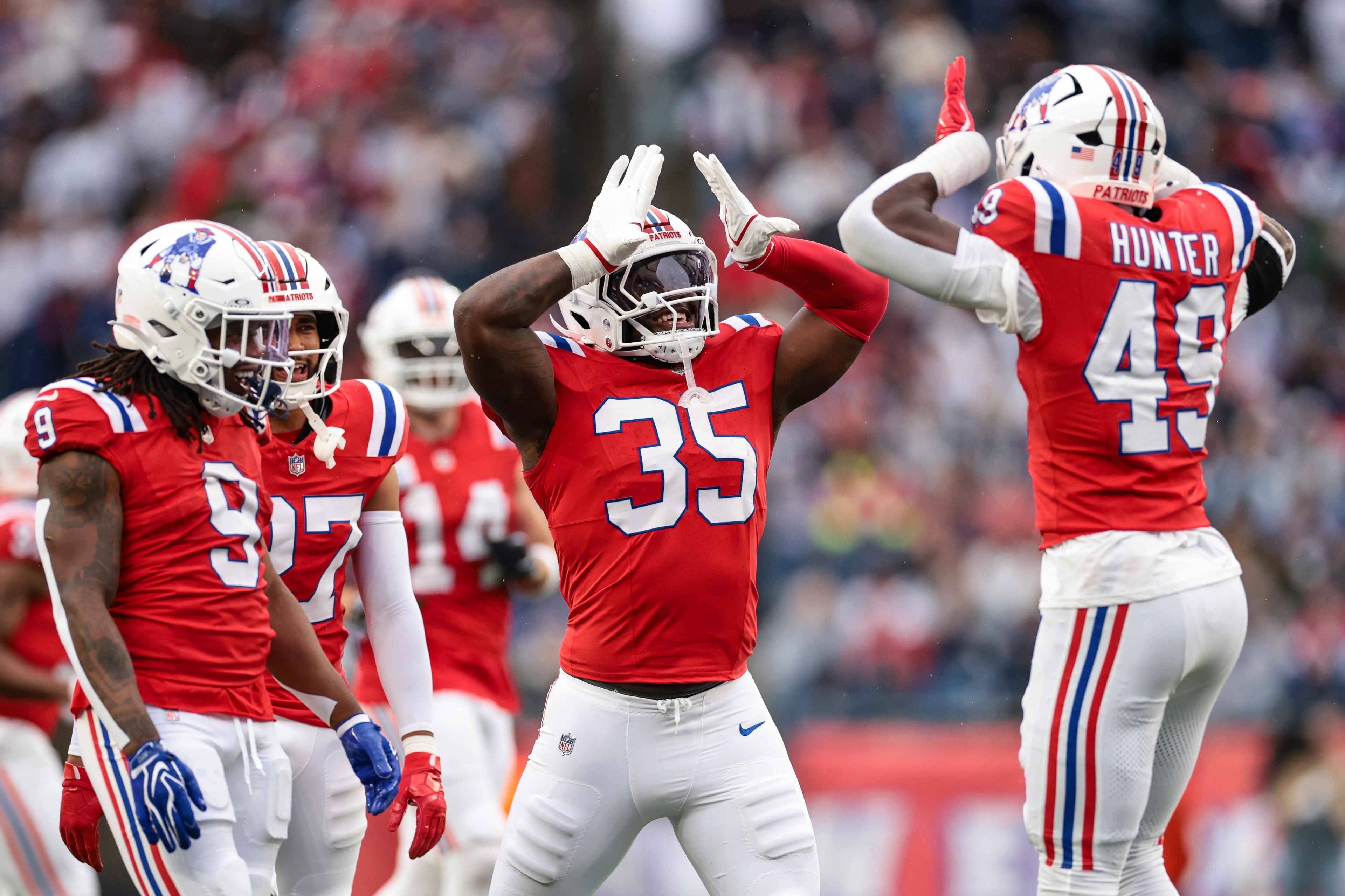 Patriots’ K.J. Britt and Elliott Davison return to practice squad after Week 5 standard elevations