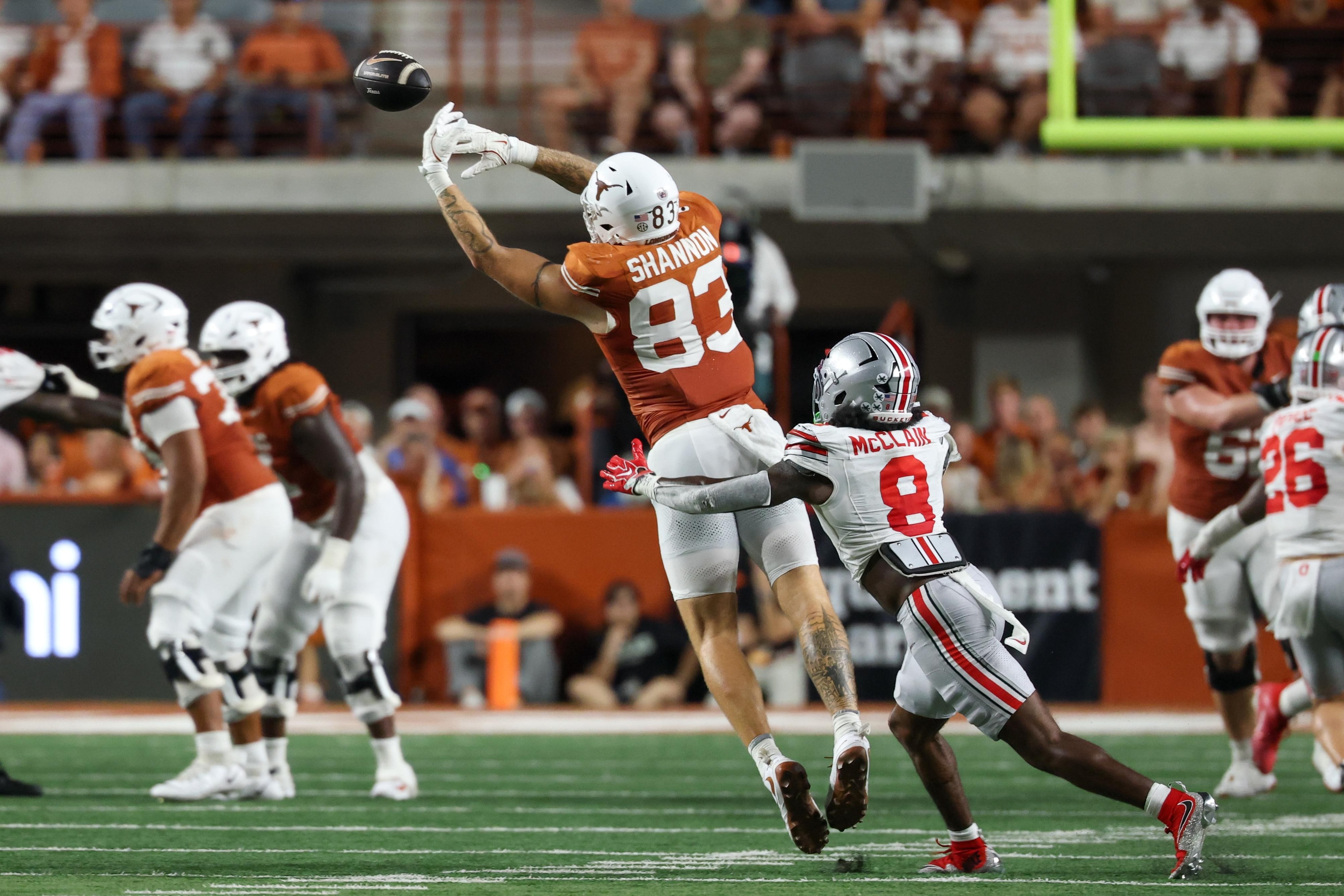 Texas tight end production sliding as the group’s “versatility” fails the passing-game test