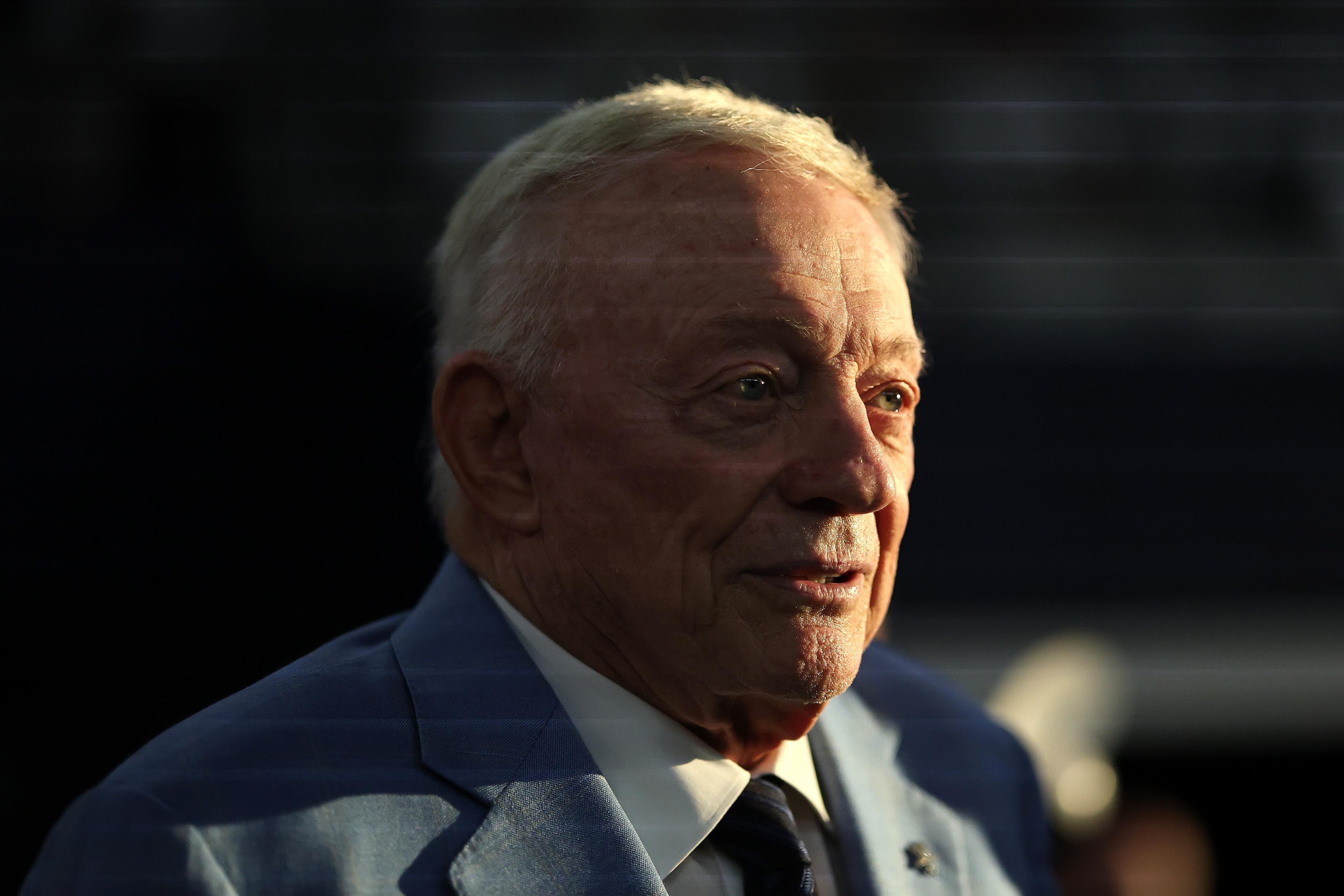 Cowboys’ trade-deadline dilemma looms as NFC East title picture stays unusually open