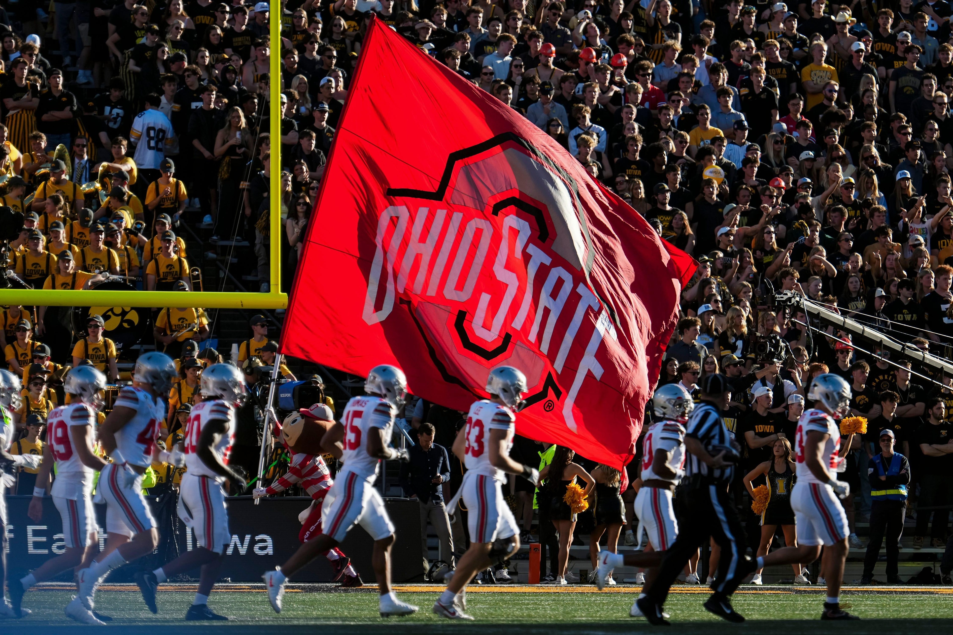 Ohio State keeps an early grip on an in-state defensive line target for the class of 2028