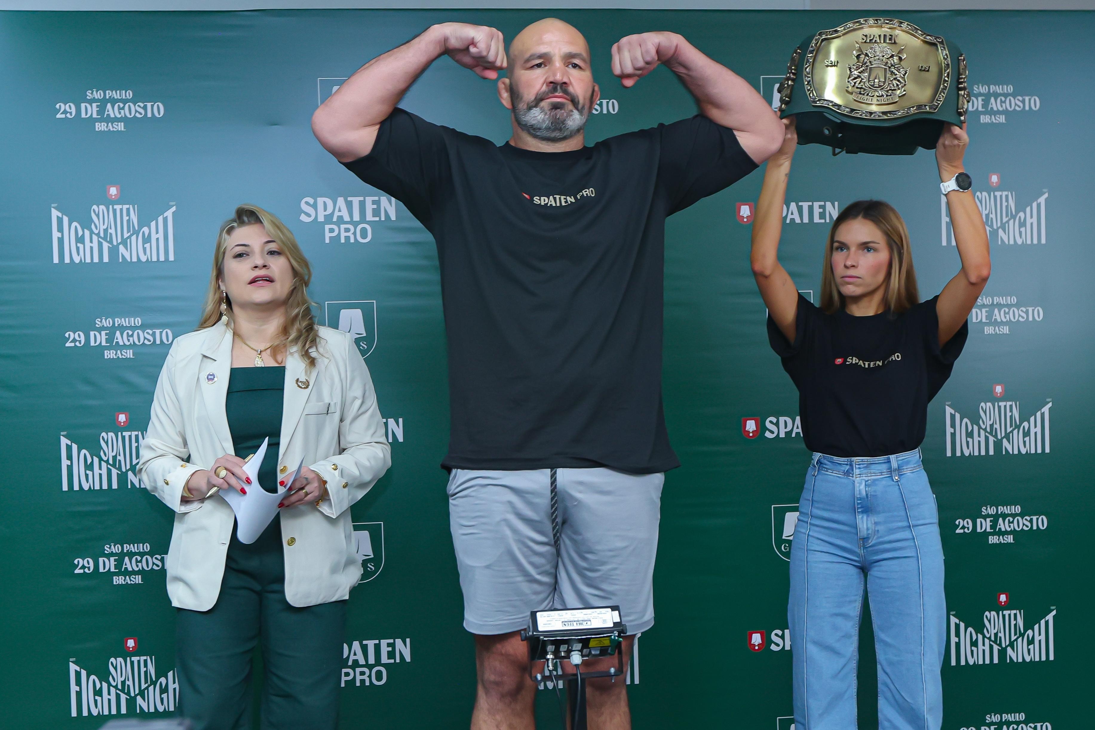 Glover Teixeira comes in 10 pounds heavier as he and Mauricio “Shogun” Rua make boxing debuts at Spaten Fight Night 3