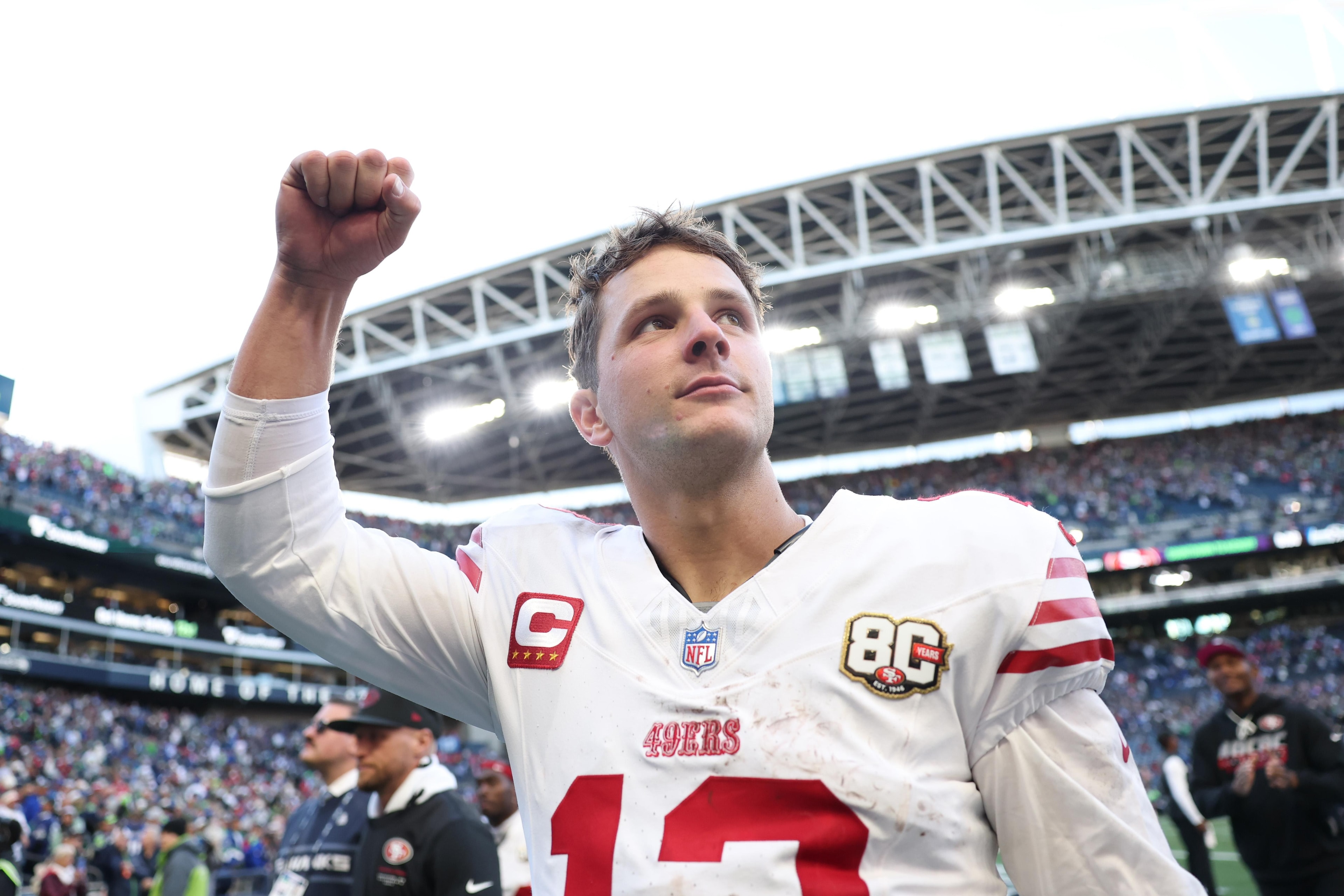 49ers surge at about midseason, while Rams fall short of early NFC promise