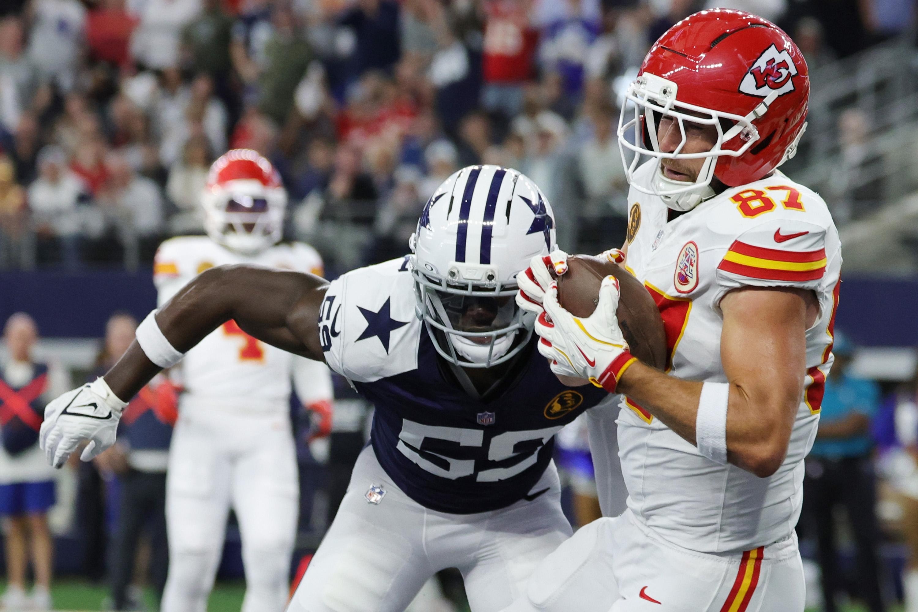 Dolphins bring in veteran linebacker options for workouts after Trey Moore ankle injury