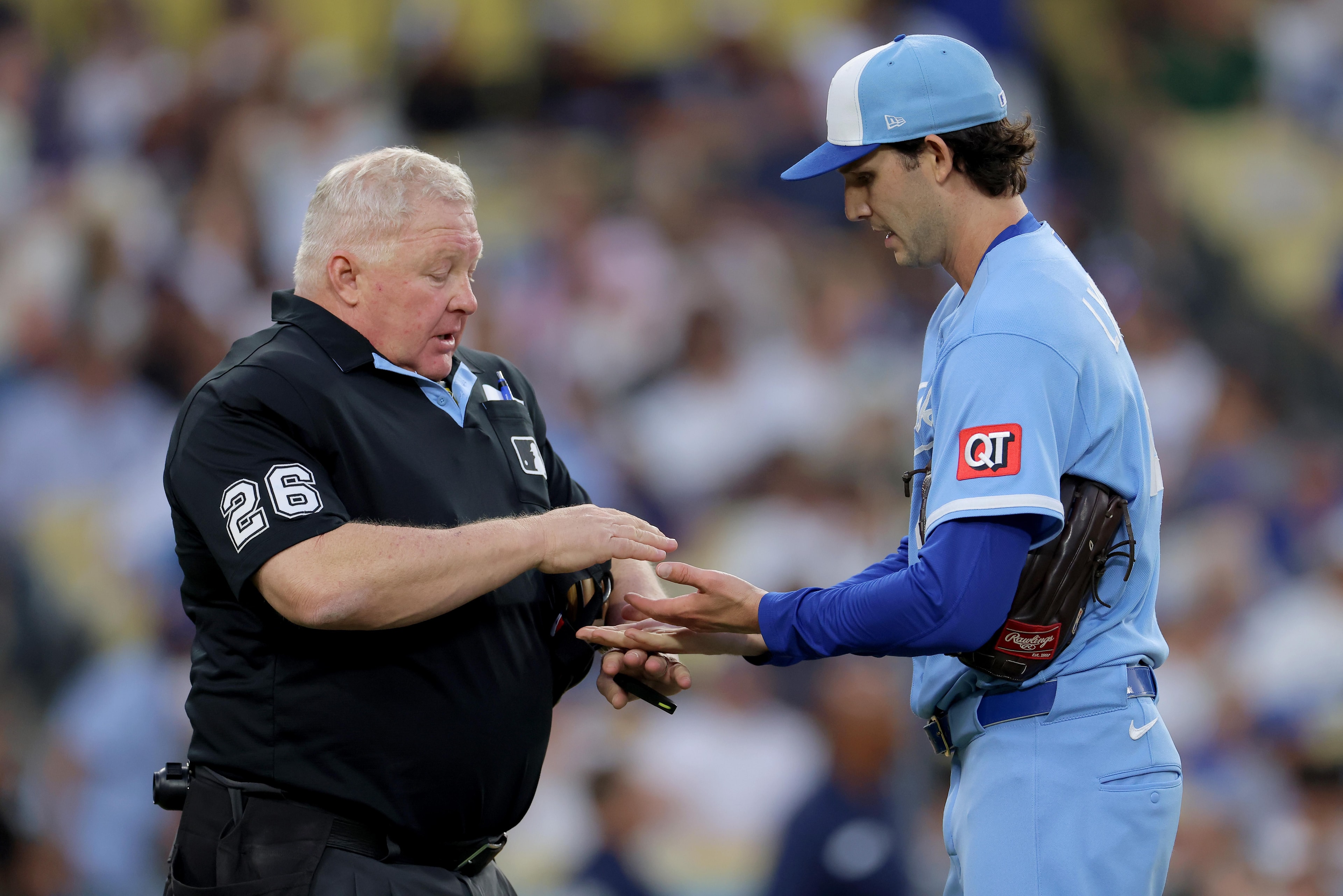Royals make a pitching safety change for the Daniel Lynch IV start at Cleveland