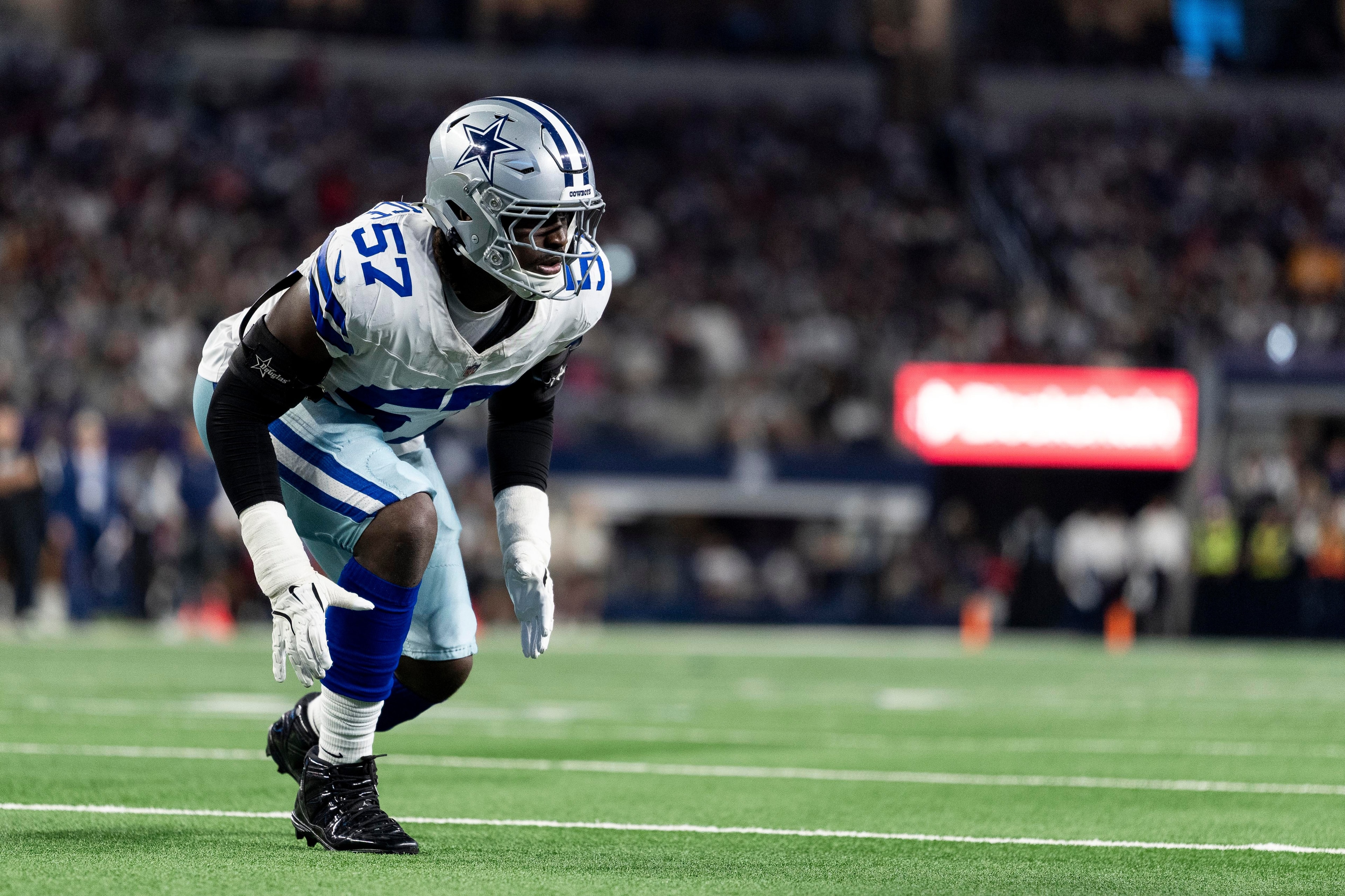 Malachi Lawrence records his first NFL sack as Cowboys fall 24-16 to Tampa Bay