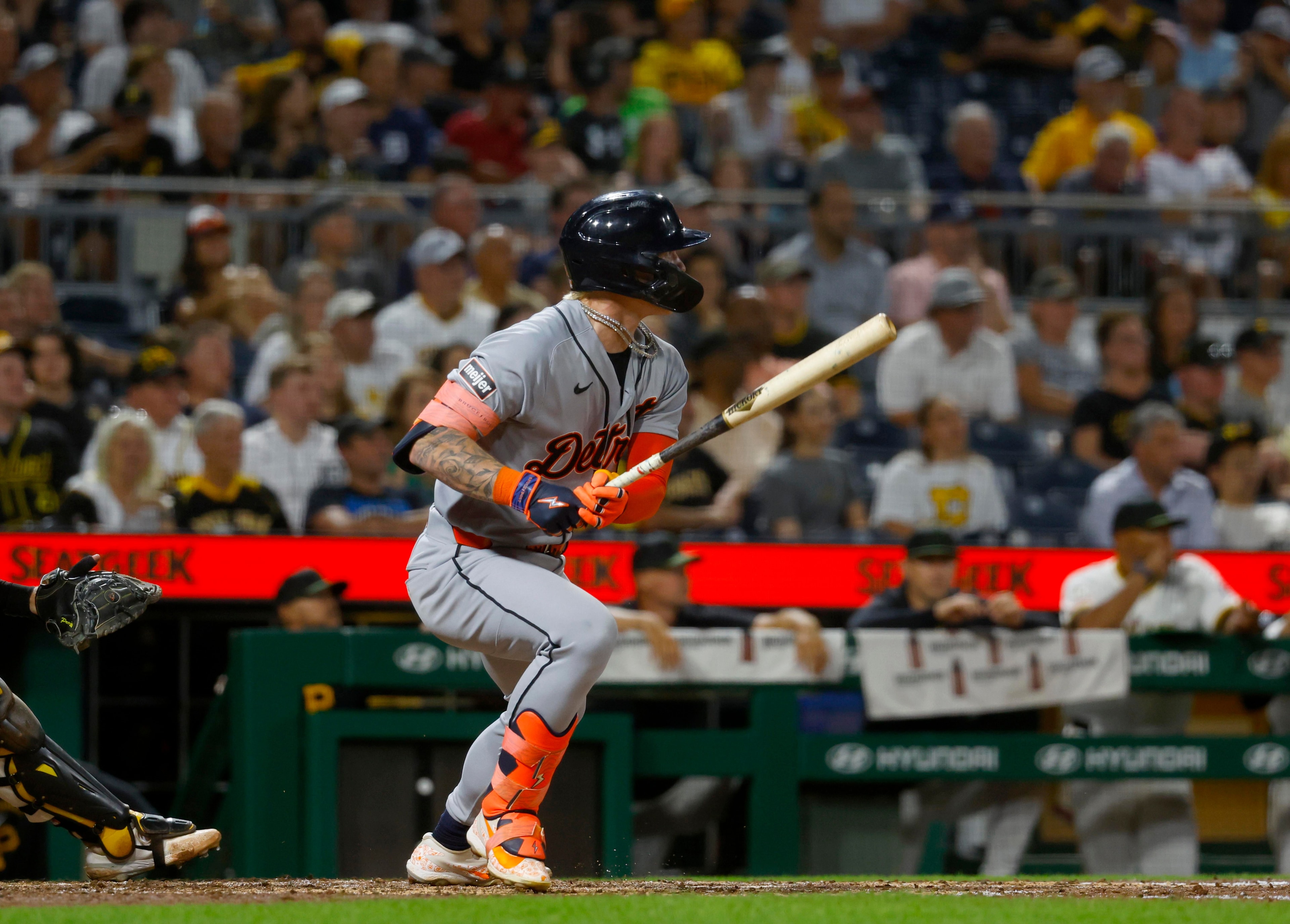 Max Clark’s two-way impact helps Tigers hold off Pirates, 8-5