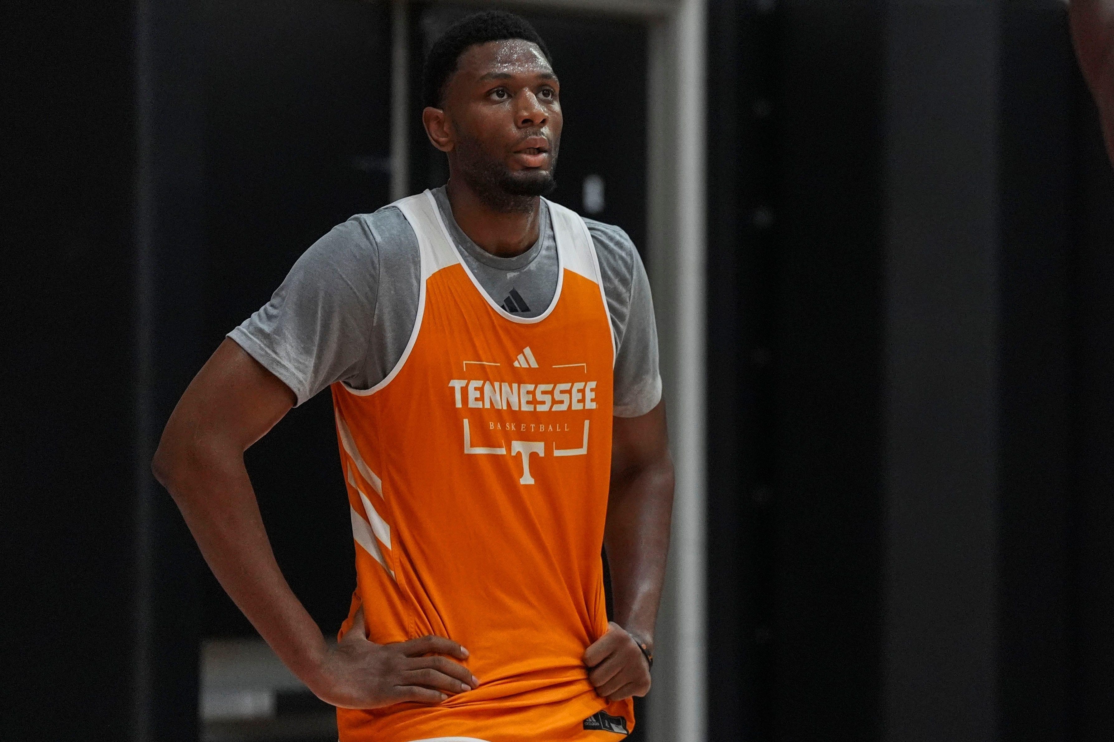 Rick Barnes remains hopeful Jalen Washington can earn a fifth year of eligibility for Tennessee