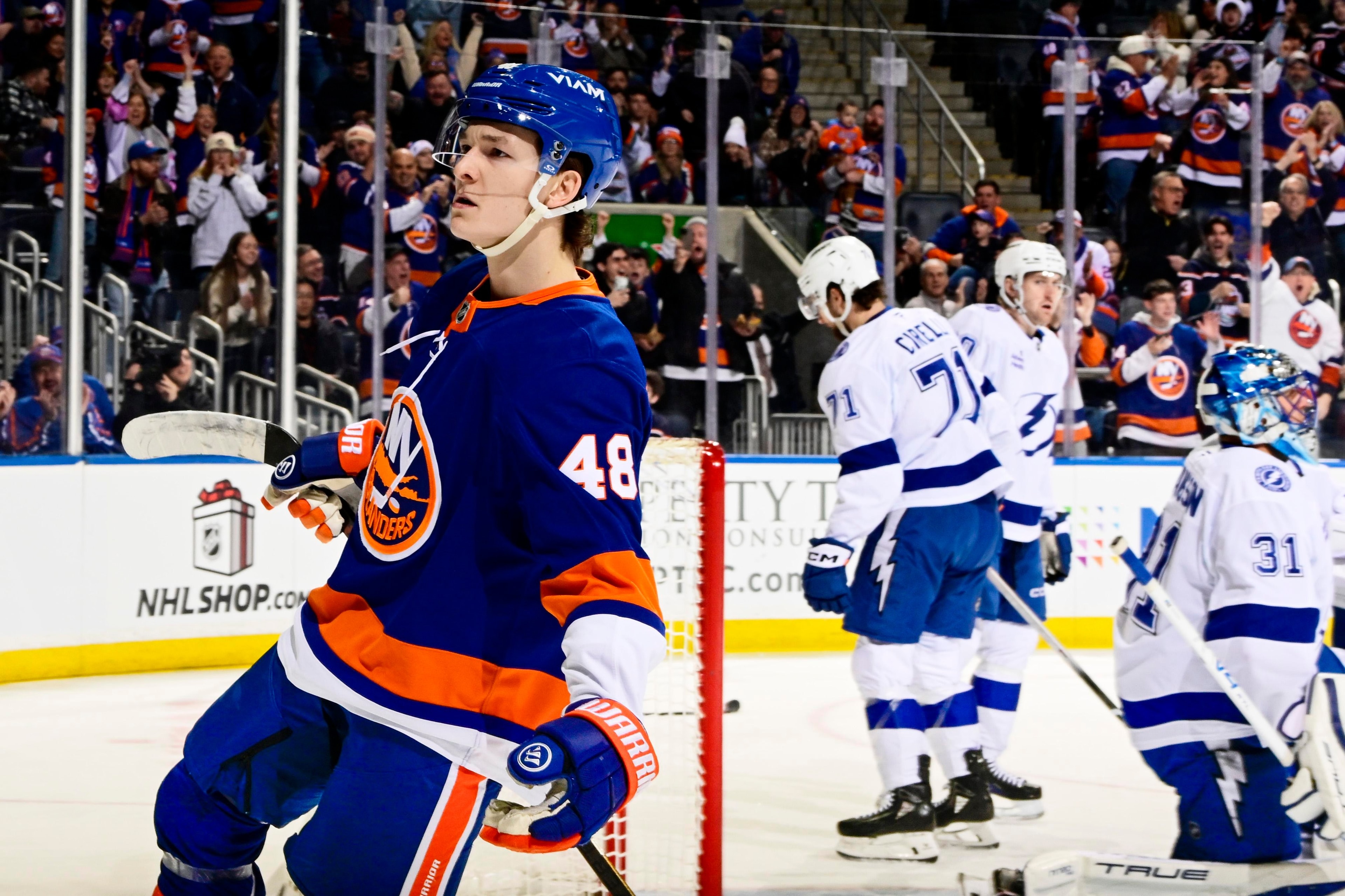 Islanders host Lightning in a drive to reach .500 on Long Island