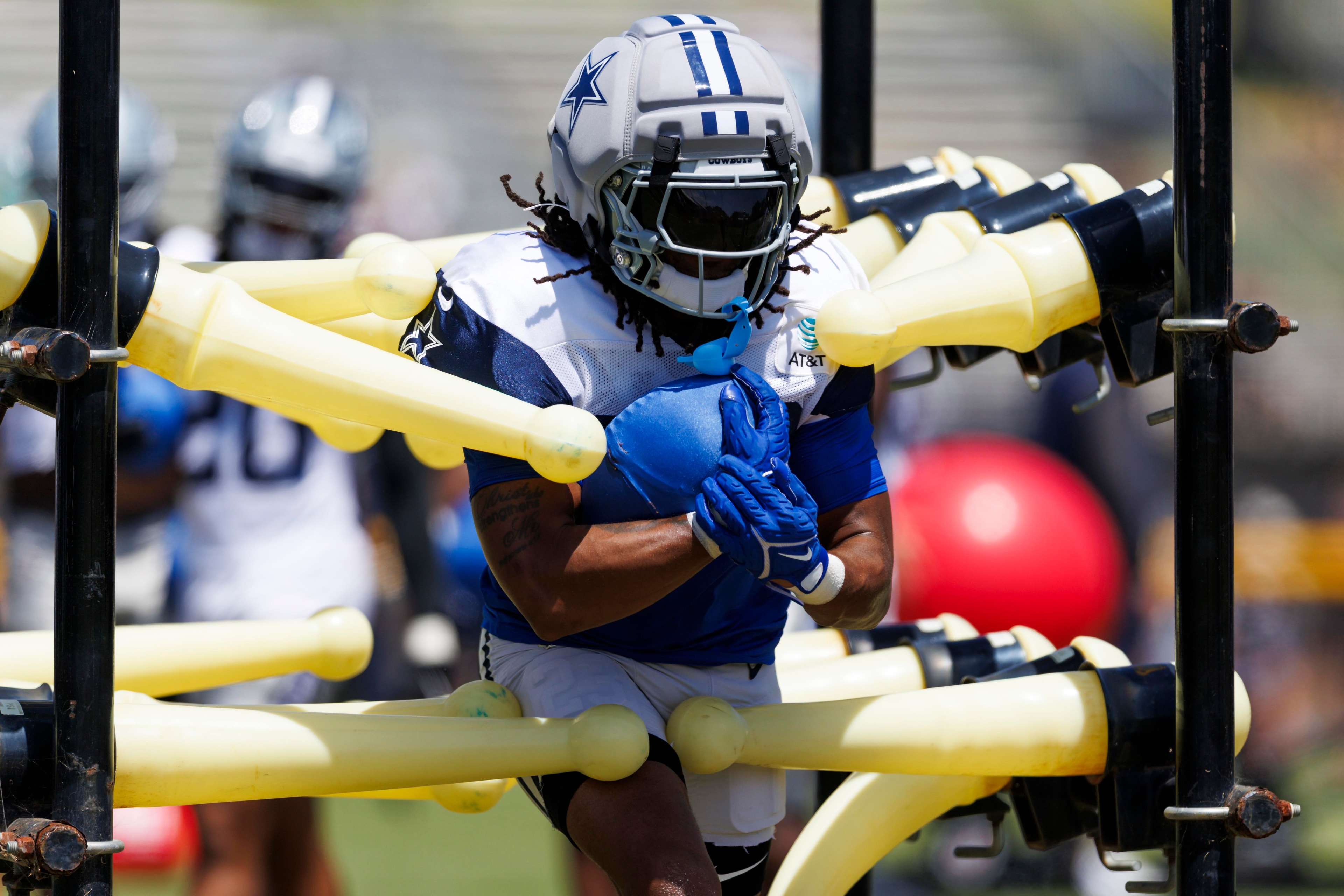 Eagles add Jaydon Blue on reported move, continuing NFC East RB depth push