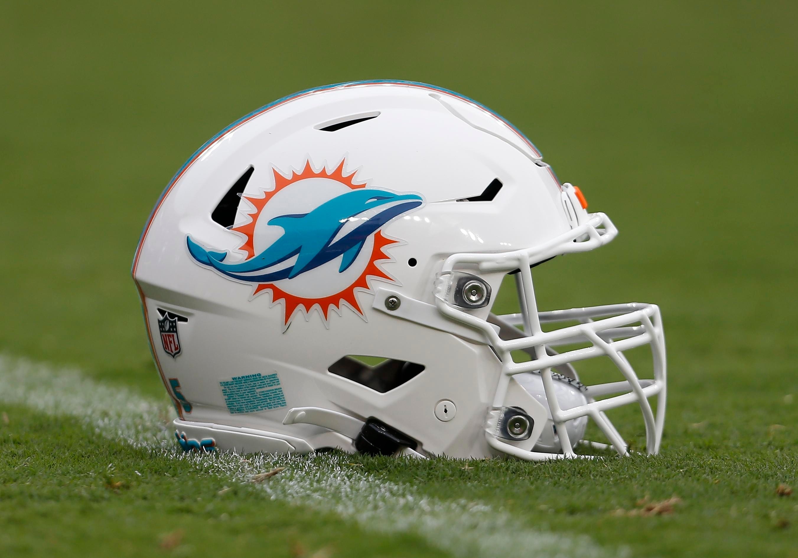 Dolphins enter final roster-trimming window, setting up practice squad building on Monday