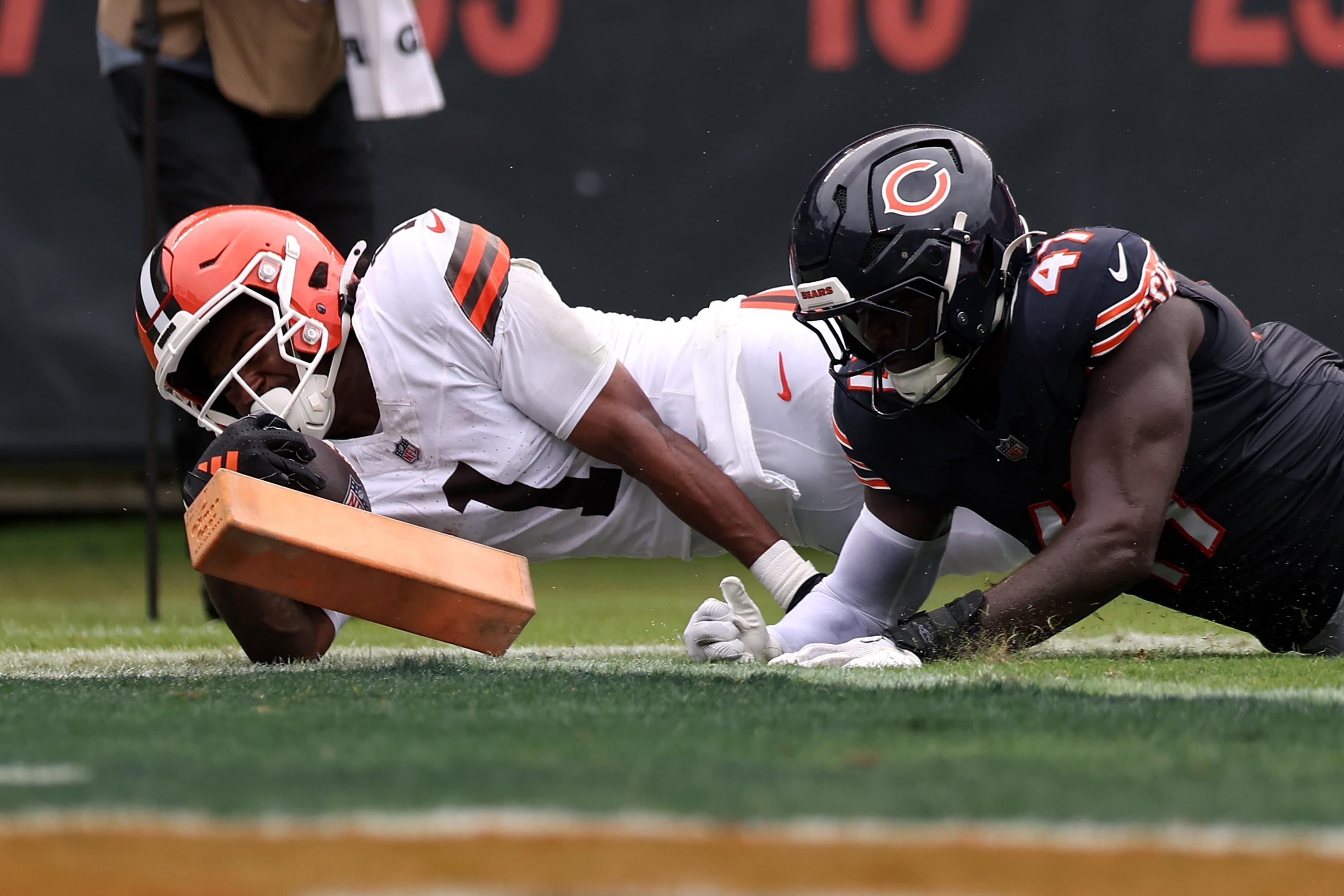 Browns’ first preseason offensive look shows uneven reps across positions