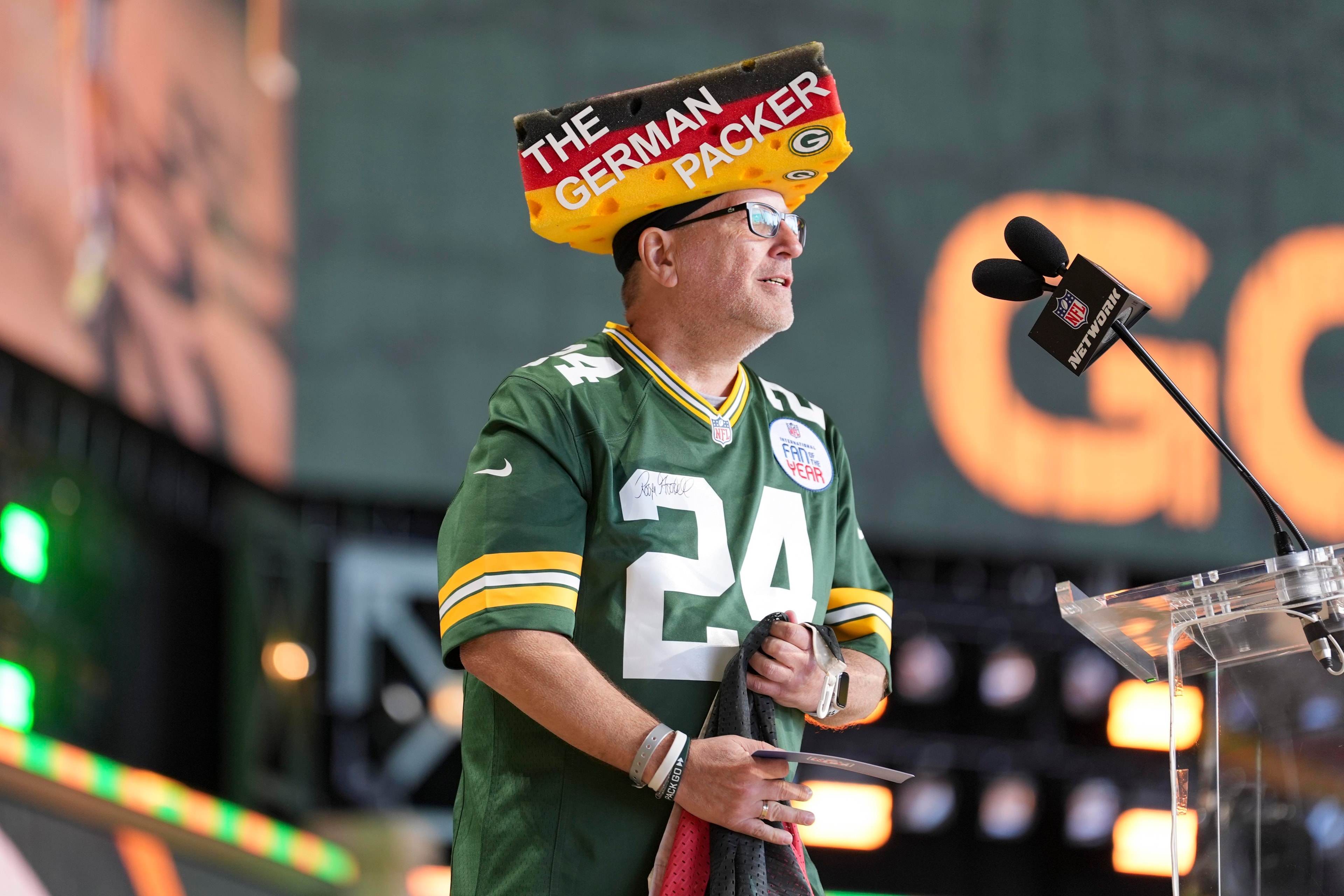 Packers fans trade stories of watching games from the farthest corners of the world
