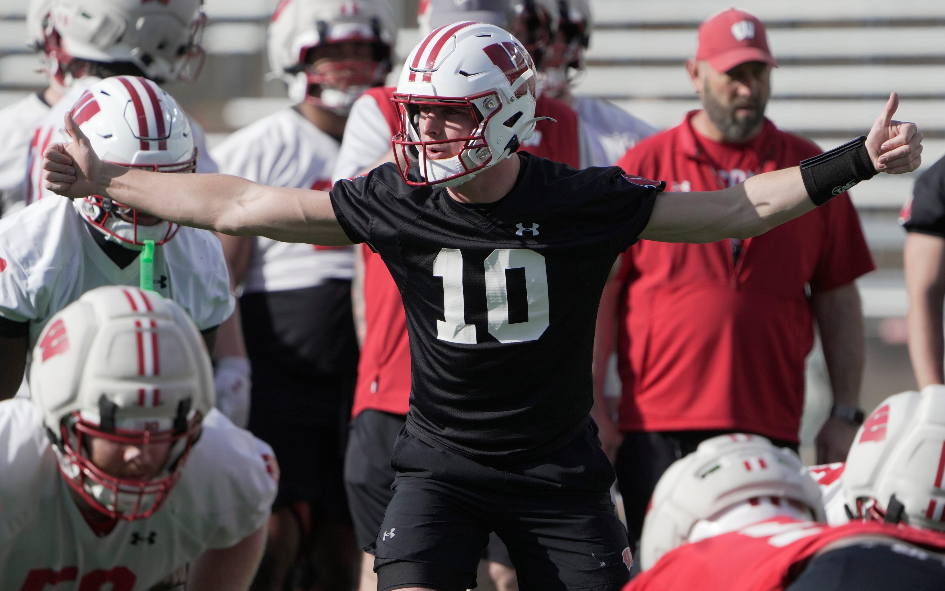 Wisconsin QB race deepens in fall camp as freshman Ryan Hopkins pushes for the No. 2 role