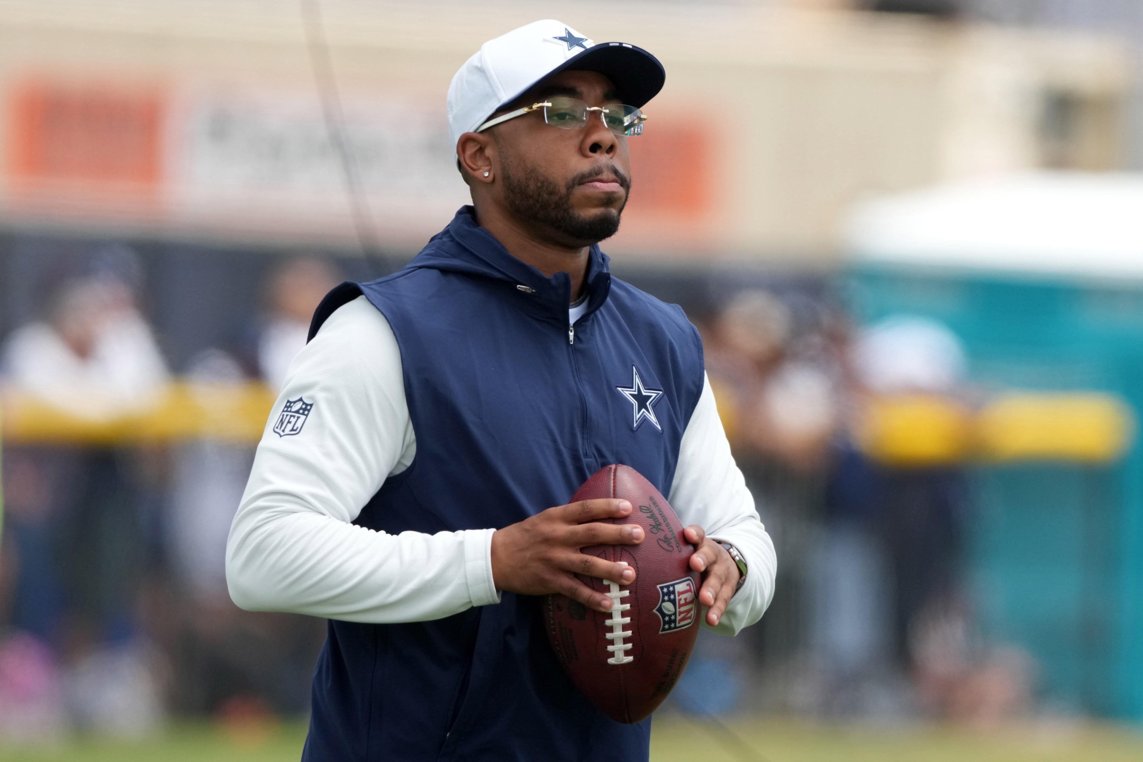 Cowboys defense looks faster as Christian Parker’s scheme takes shape, with Joe Milton pushing ahead in the backup QB battle