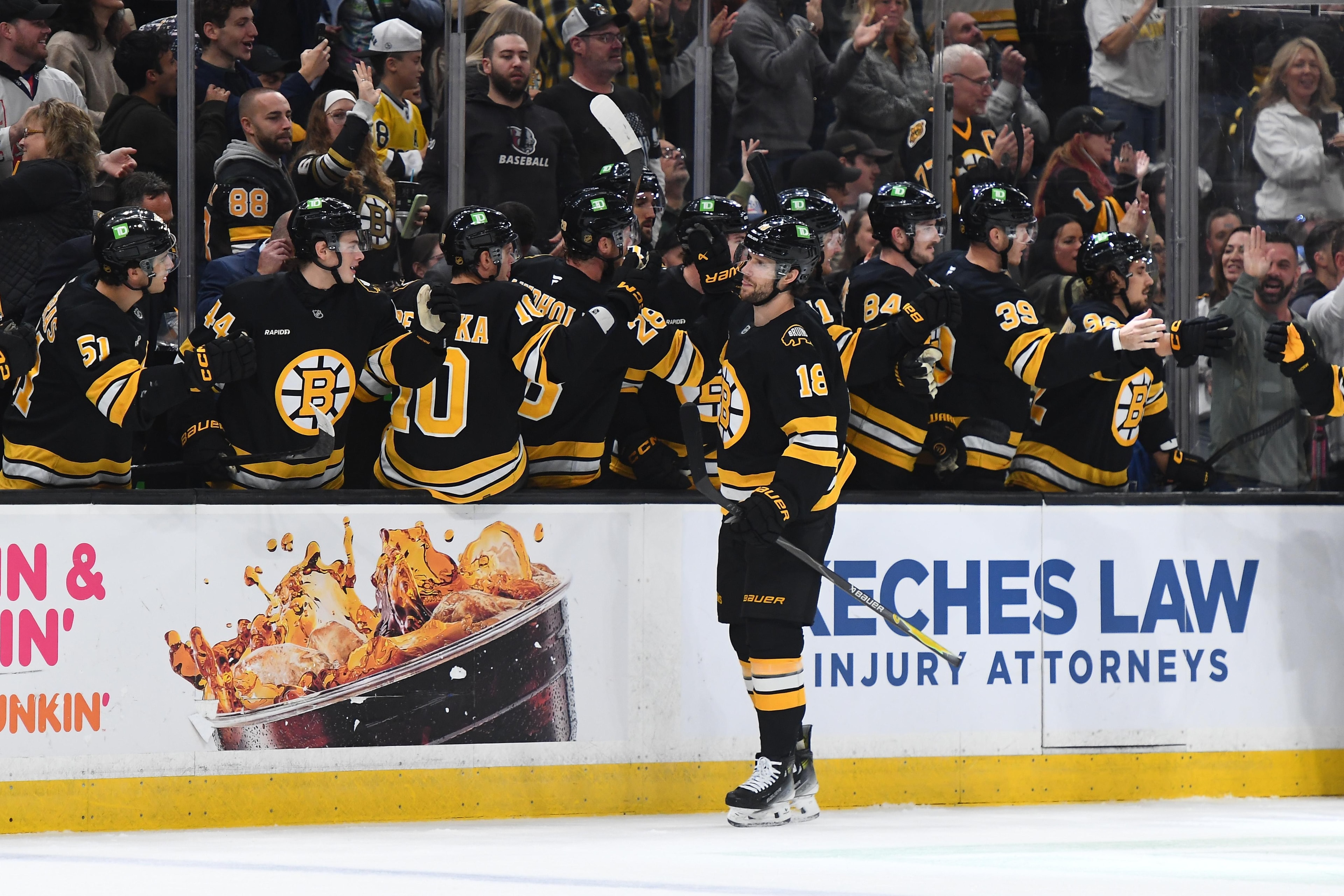 Bruins distribute scoring to beat Flyers 5-1 at TD Garden