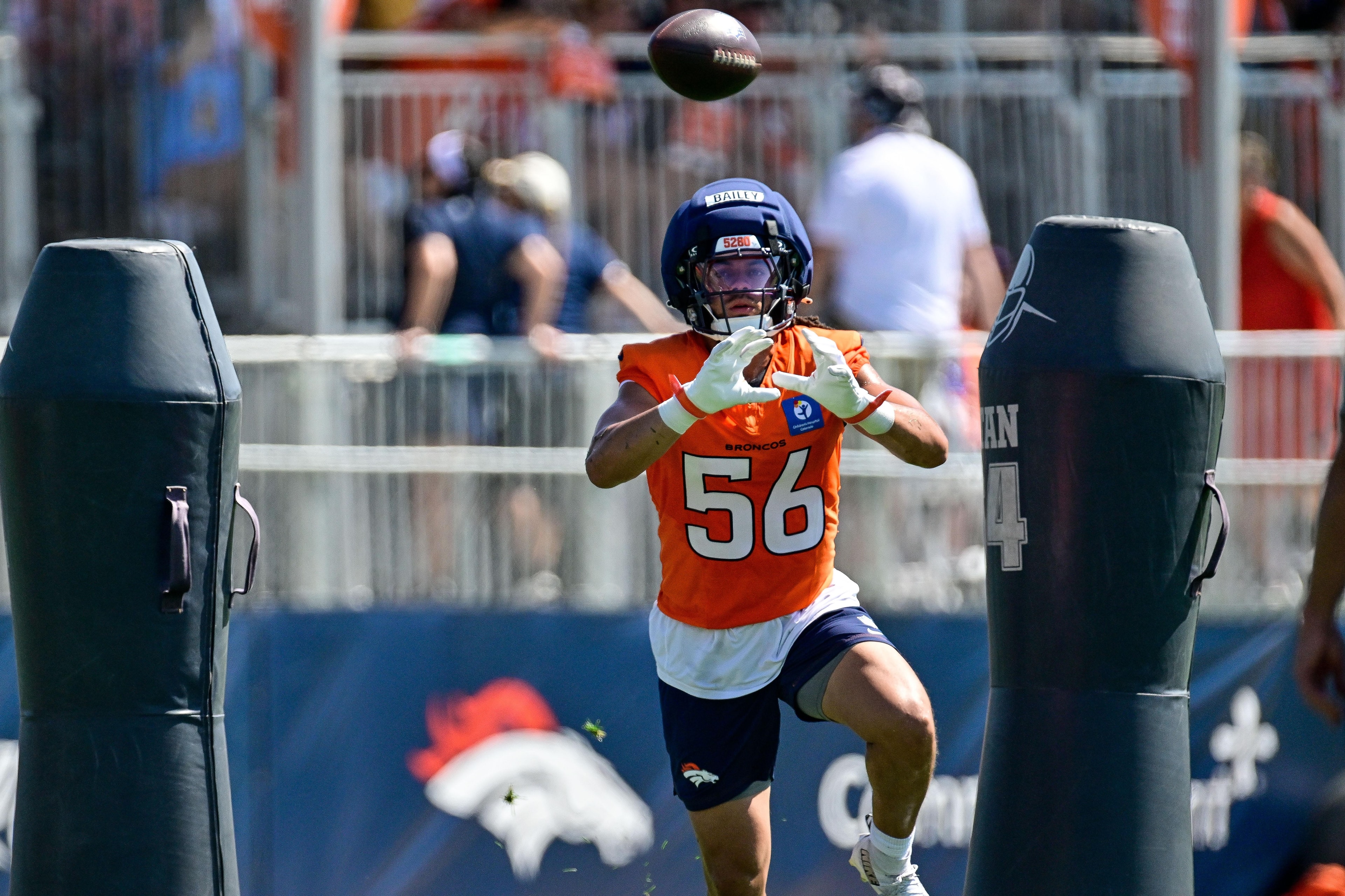 Broncos place ILB Levelle Bailey on waive/injured designation, move expected to revert to season-ending IR