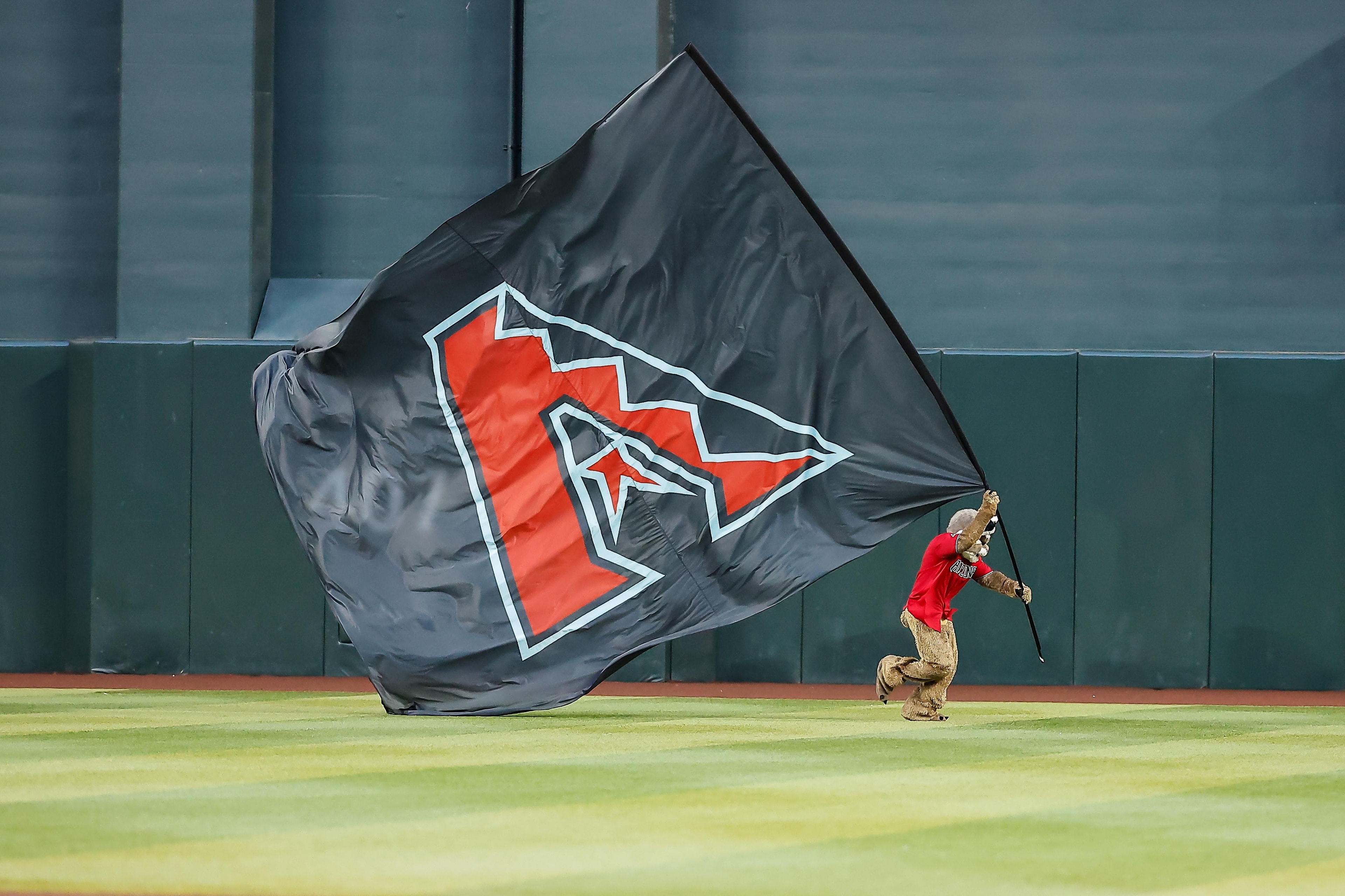 Red Sox host Diamondbacks at Fenway as slump deepens and playoff pressure rises
