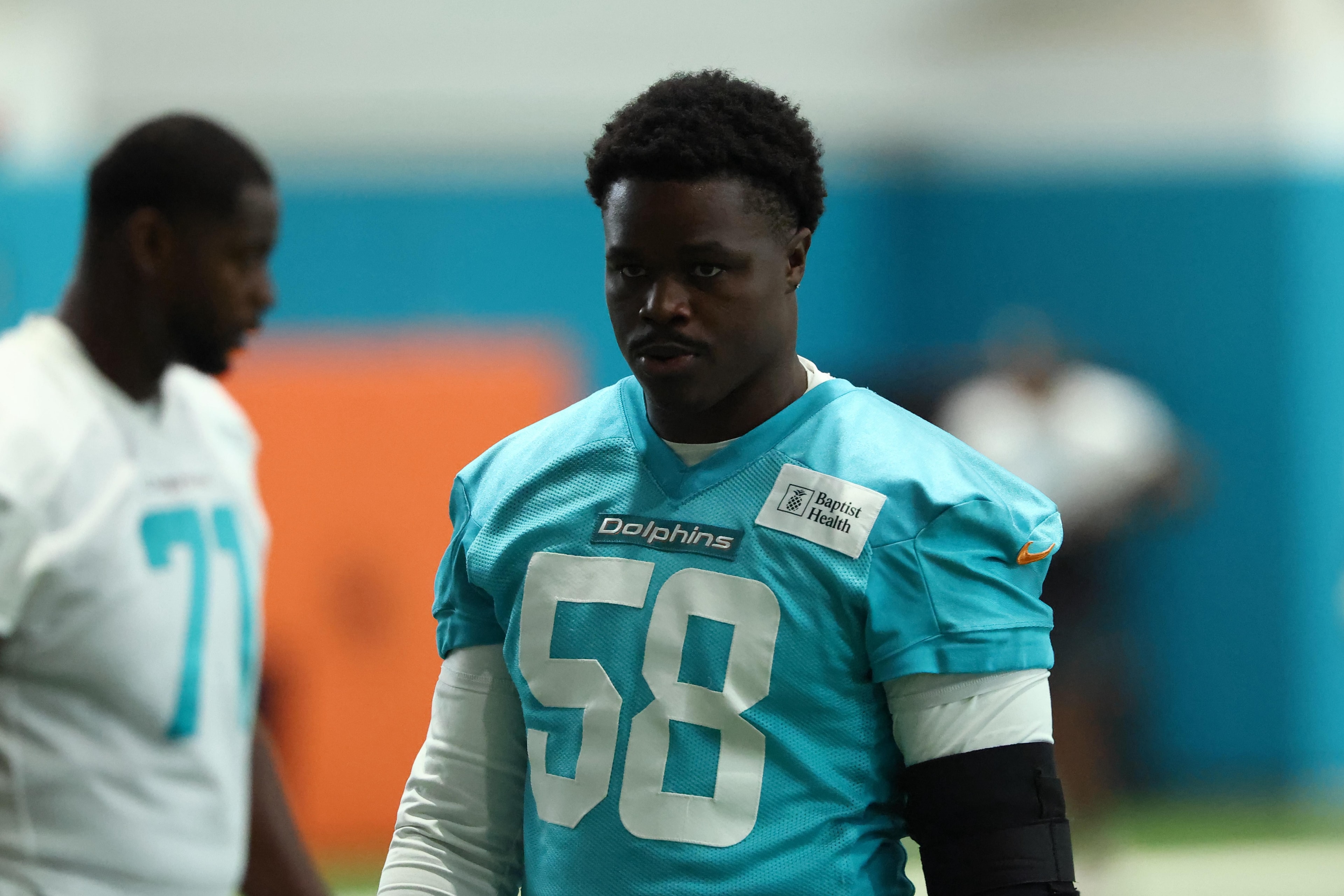 Dolphins re-add edge rusher Seth Coleman-Lyles as training camp roster churn continues