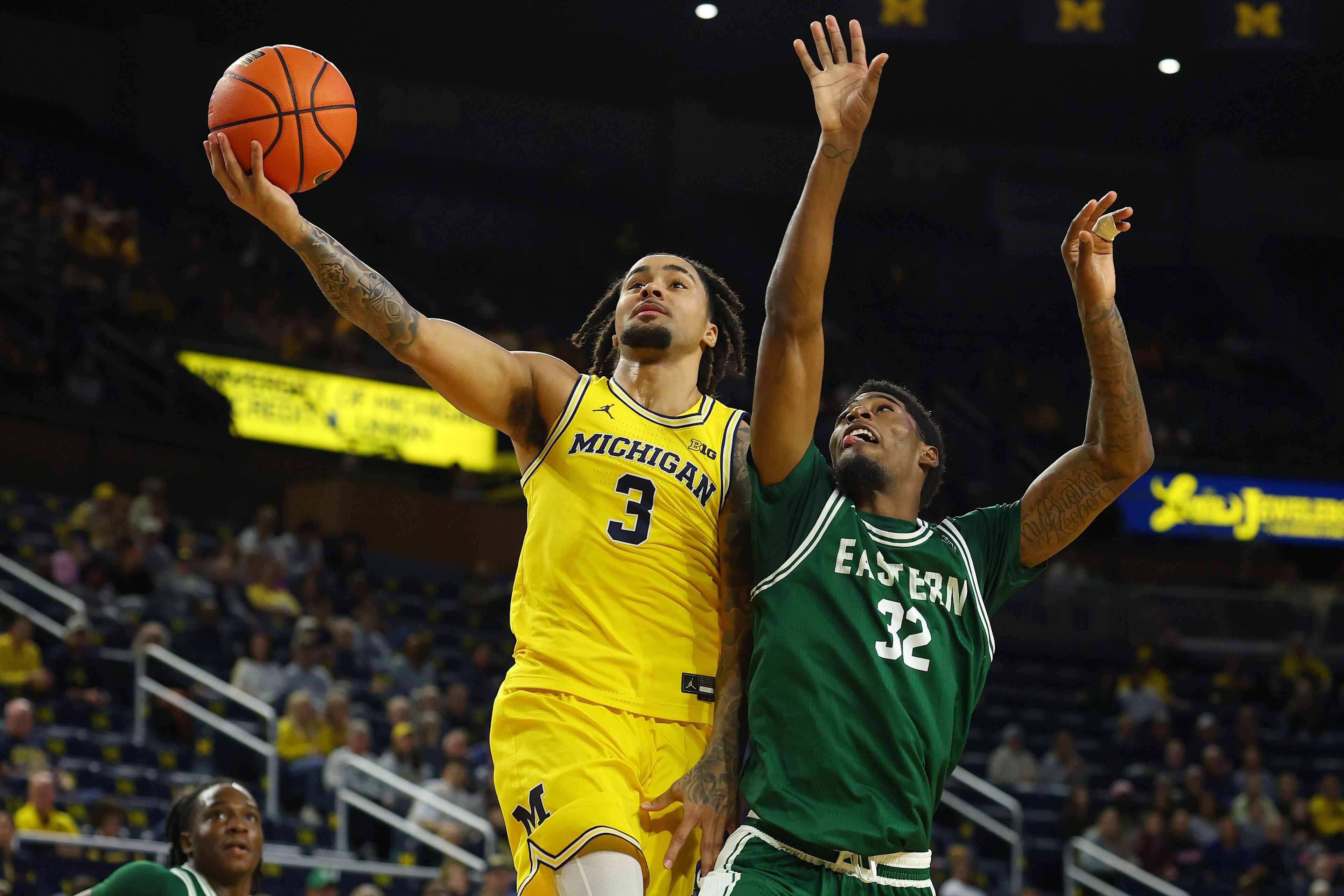 Michigan begins preseason with 87-62 rout of Eastern Michigan at Crisler Center