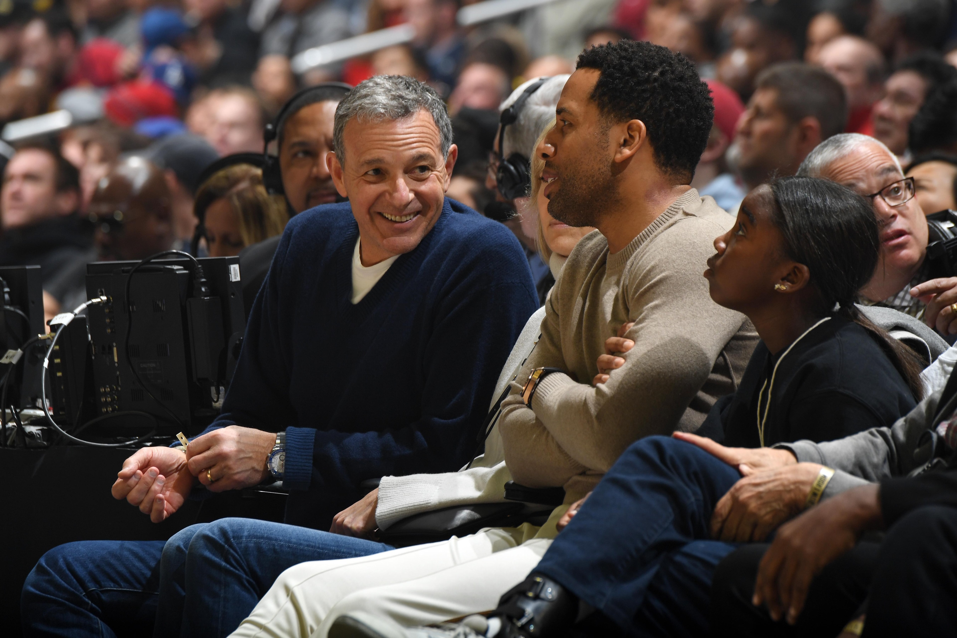 Lakers fan unease grows as a new ownership group draws concern