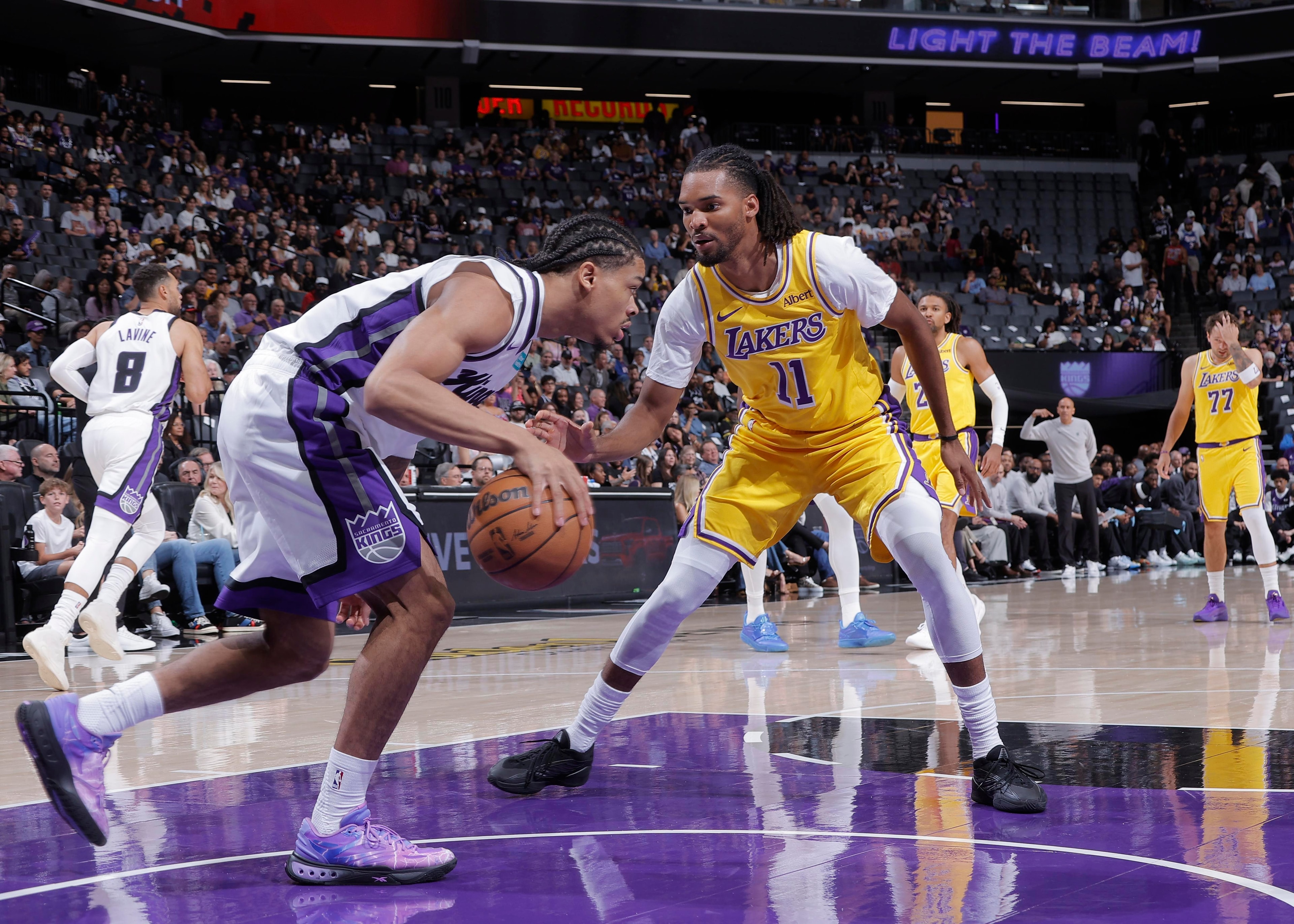 Luka Dončić thrilled with Ziaire Williams and Matisse Thybulle’s defensive impact as Lakers roll past Kings, 127-103