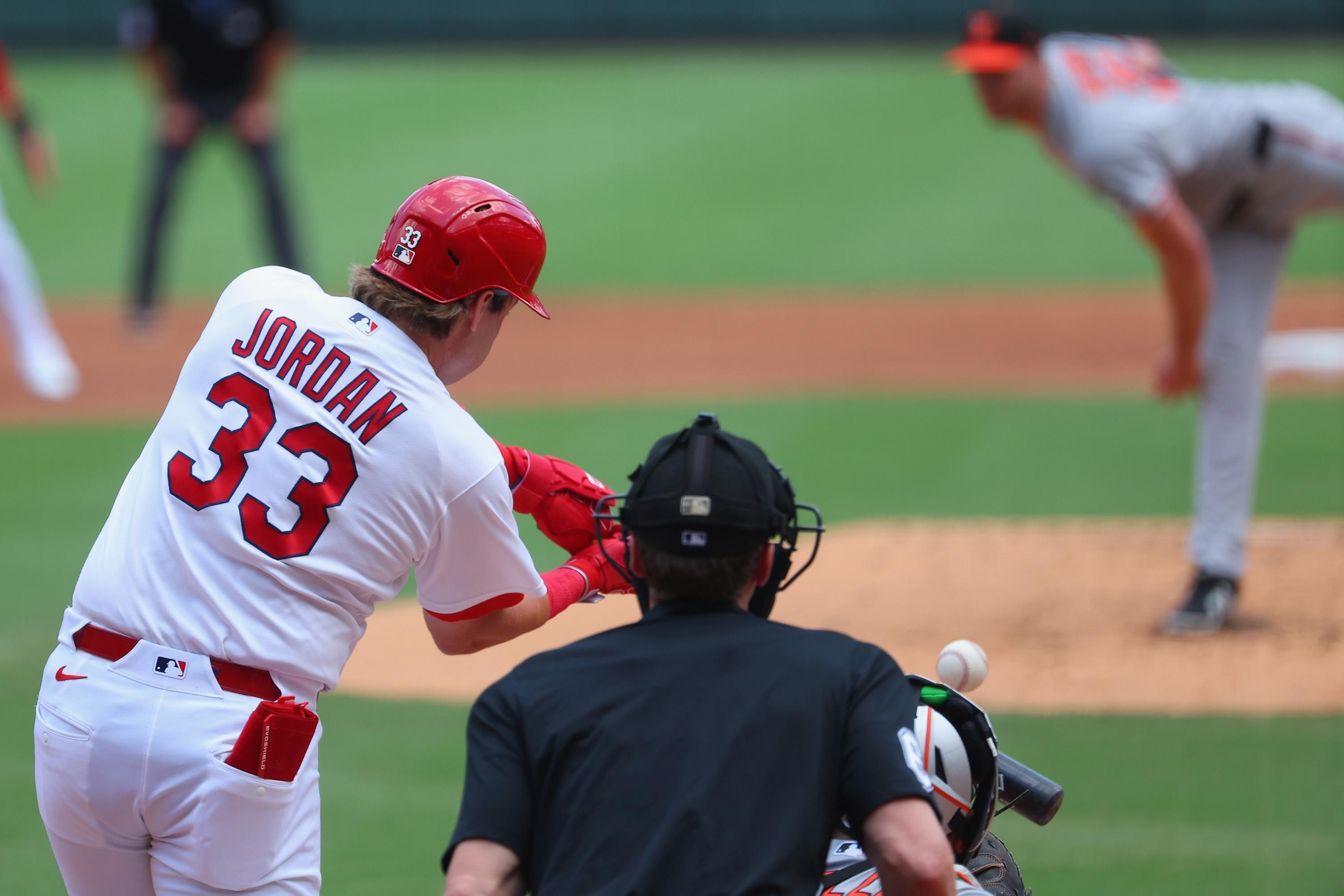 Blaze Jordan and Ramon Urias power Cardinals to salvage win in the series finale