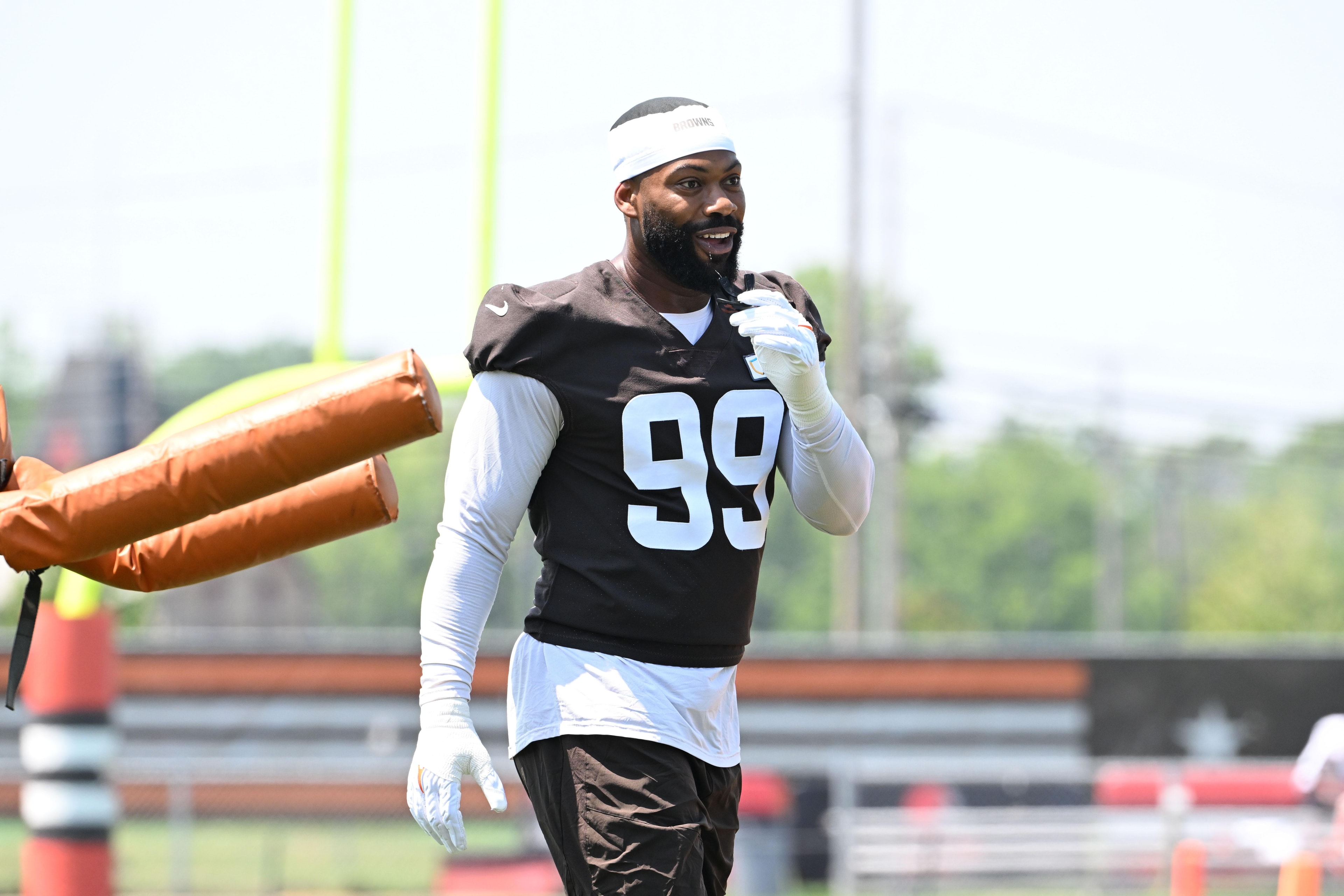 Za’Darius Smith’s next stop could hinge on Kevin Stefanski, with Browns reunion and Falcons pressure in play