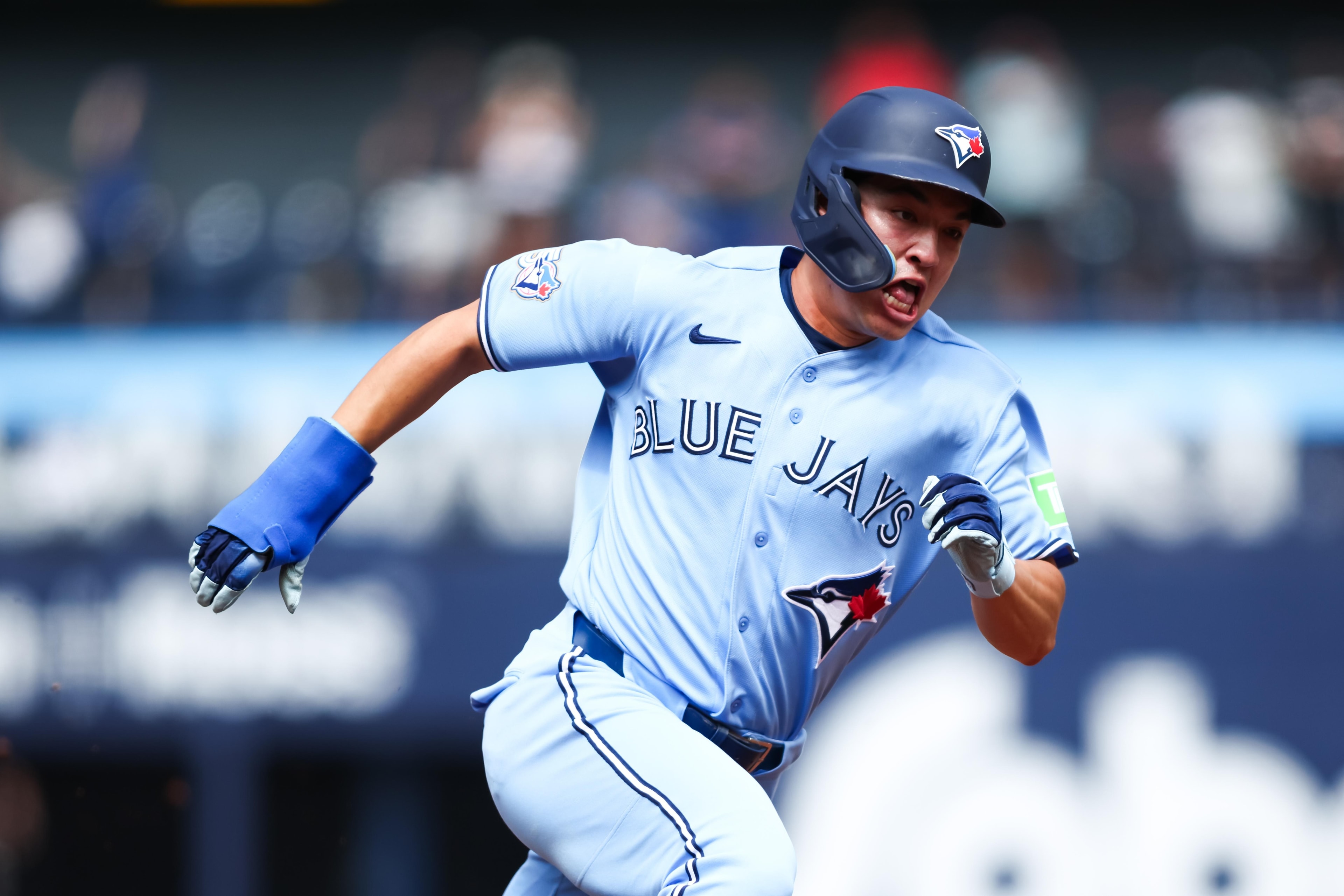 Yankees Walk Off the Blue Jays in 10, 4-3